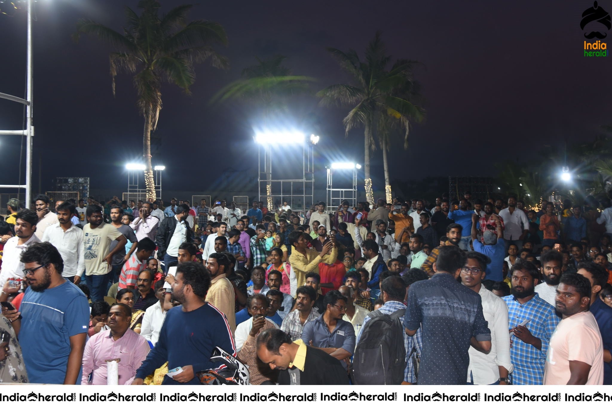 Huge Crowd Gathered at Ruler Pre Release Event Set 1