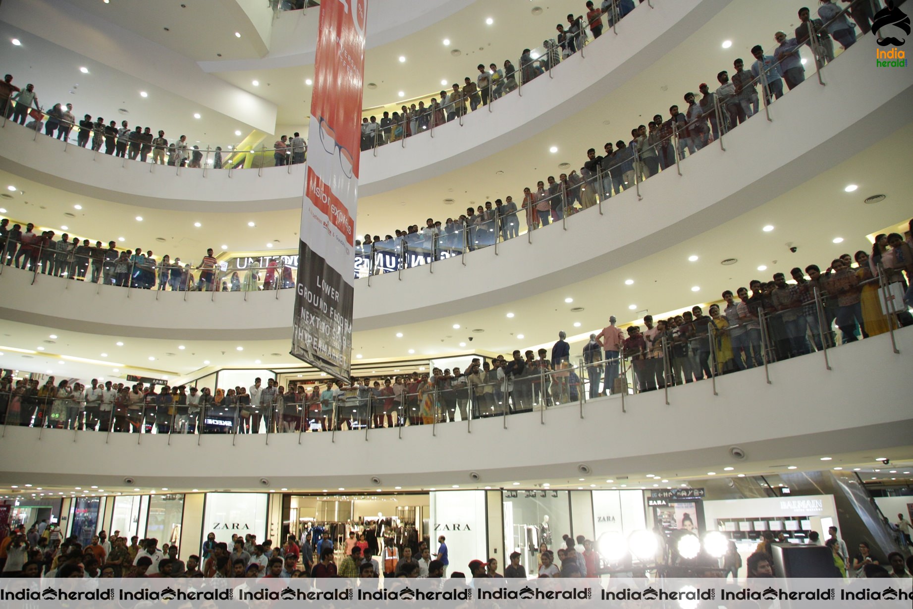 Huge Response for Kartikeya in 90ml Singilu Singilu Song Launch at Forum Sujana Mall Set 1