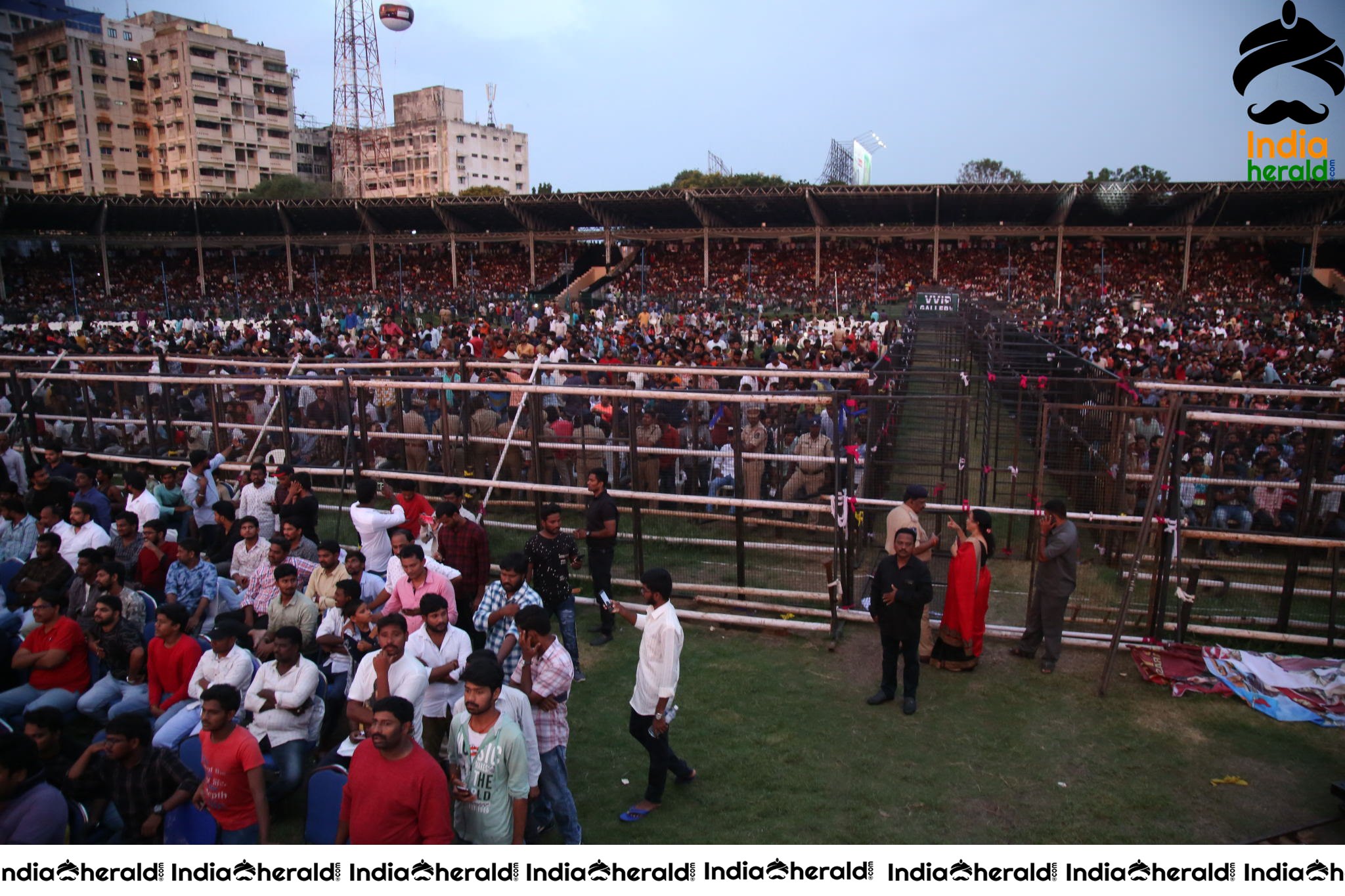 Humongous Crowd Gathered at Sye Raa Pre Release Event Set 1