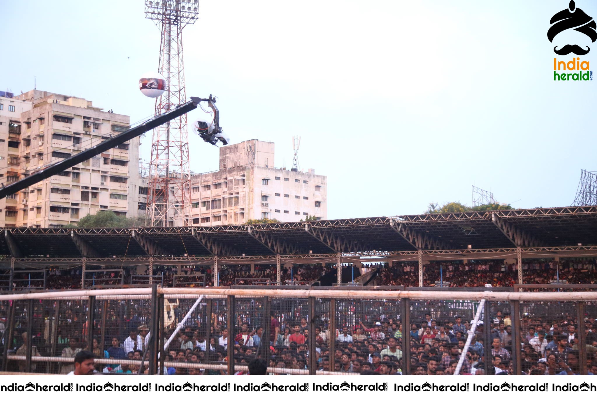 Humongous Crowd Gathered at Sye Raa Pre Release Event Set 2