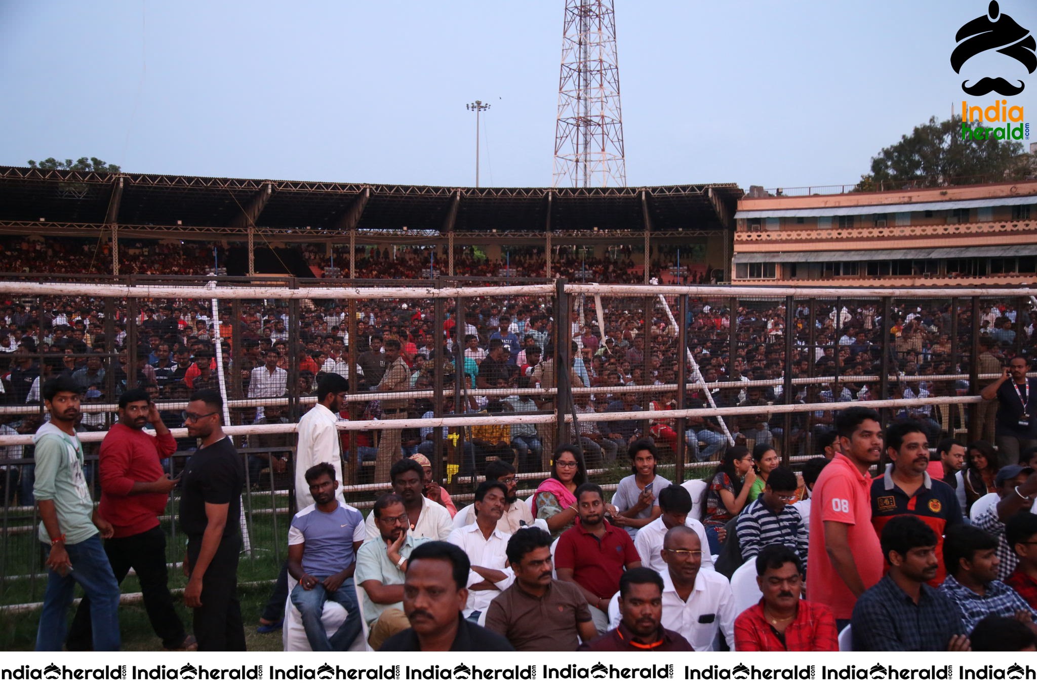 Humongous Crowd Gathered at Sye Raa Pre Release Event Set 2