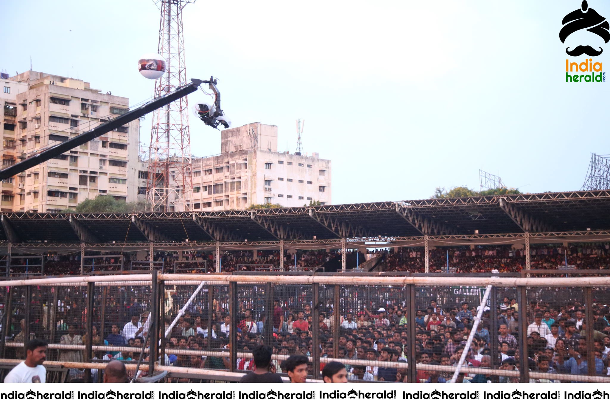 Humongous Crowd Gathered at Sye Raa Pre Release Event Set 2