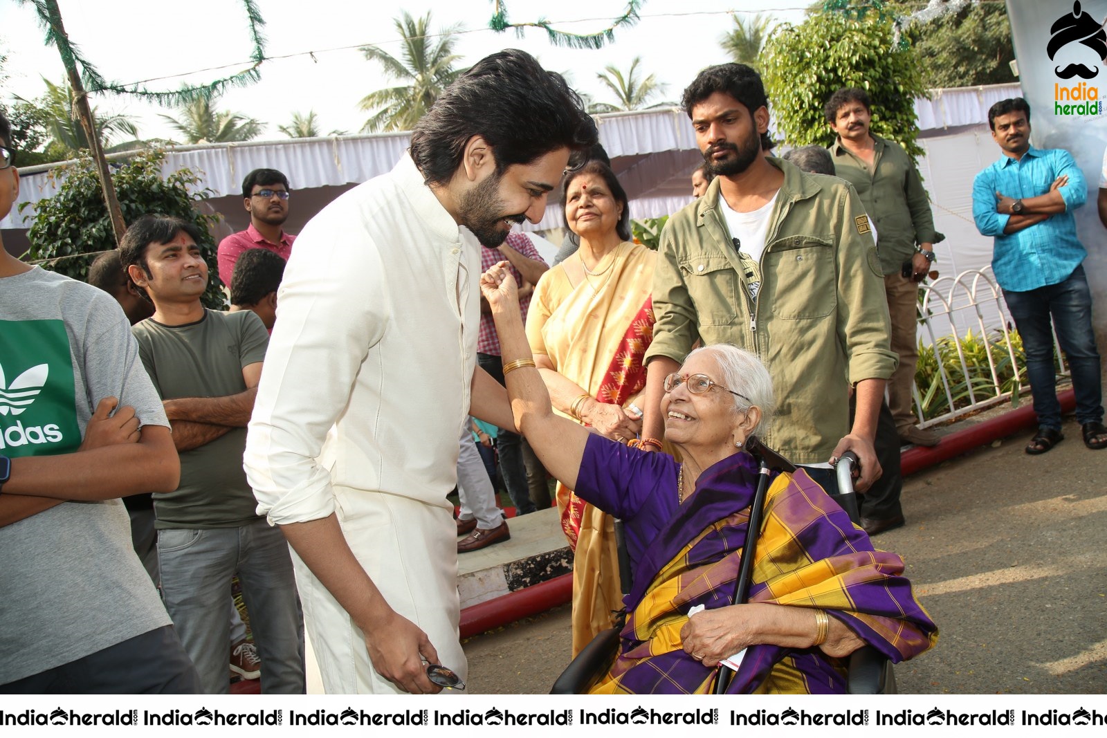 Ichata Vahanamulu Niluparadu Movie Opening Stills Set 3