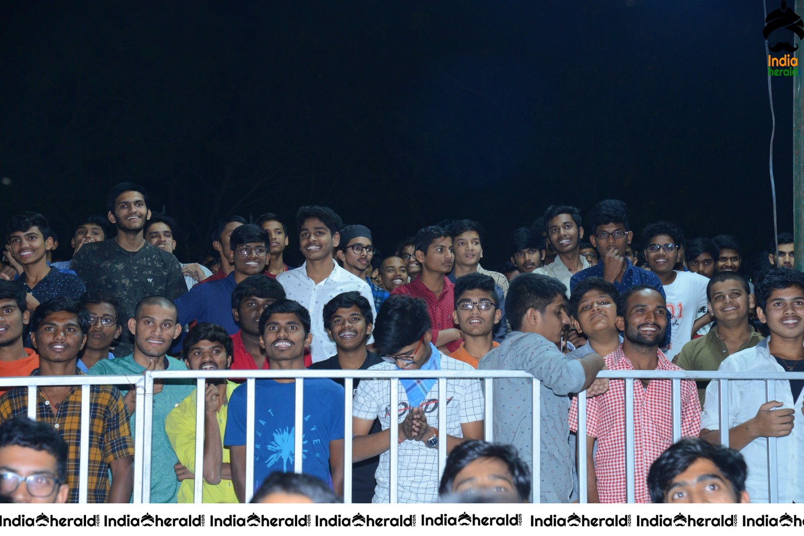 Iddari Lokam Okate Movie Event Set 2