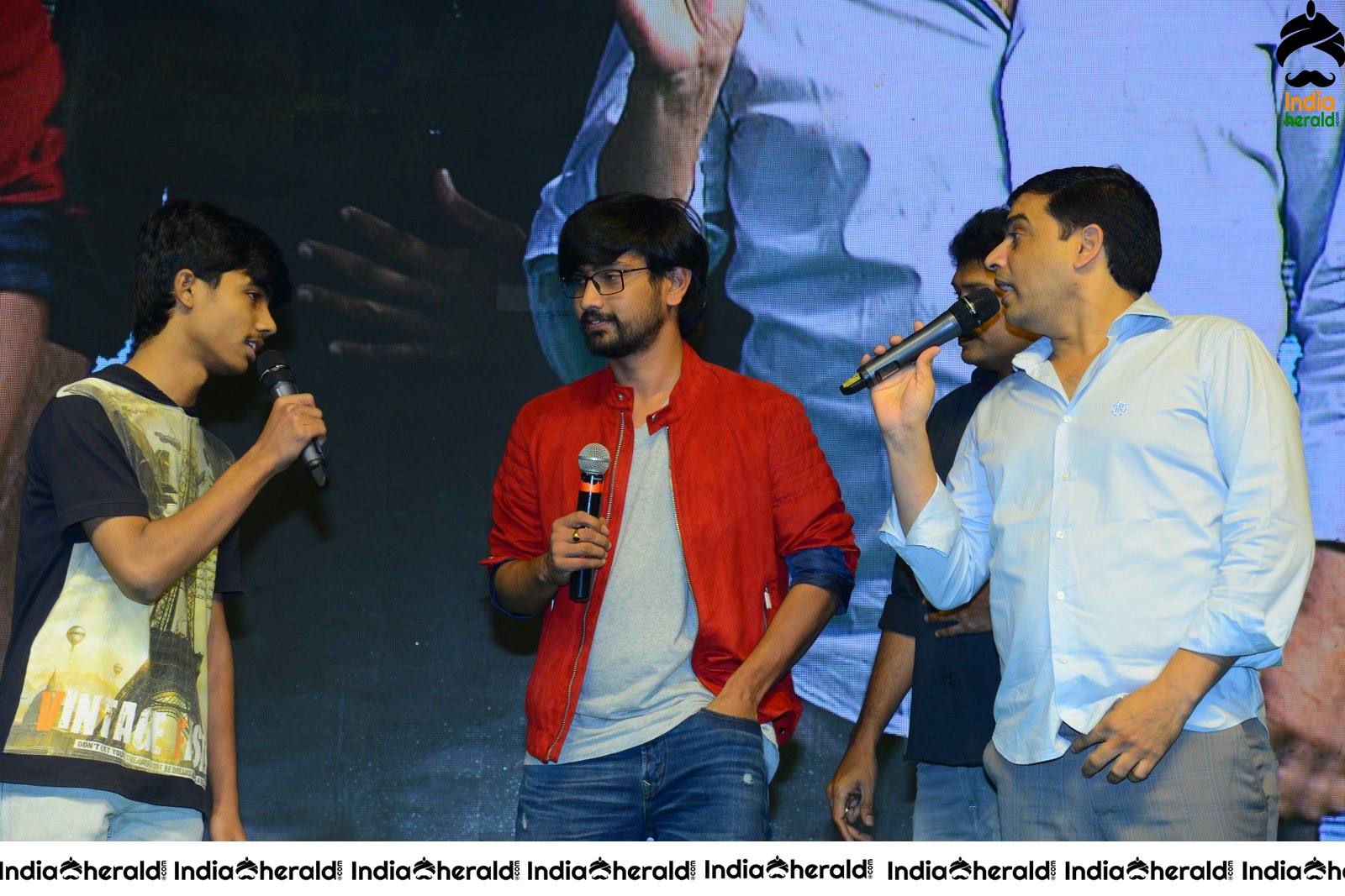 Iddari Lokam Okate Movie Event Set 3