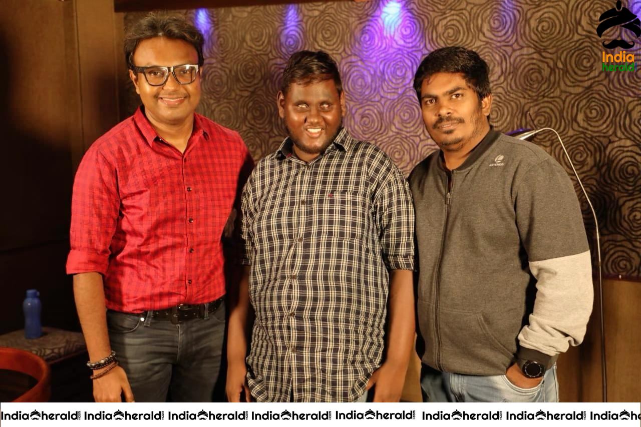 Imman Introduces NochipattiThirumoorthy as Playback Singer