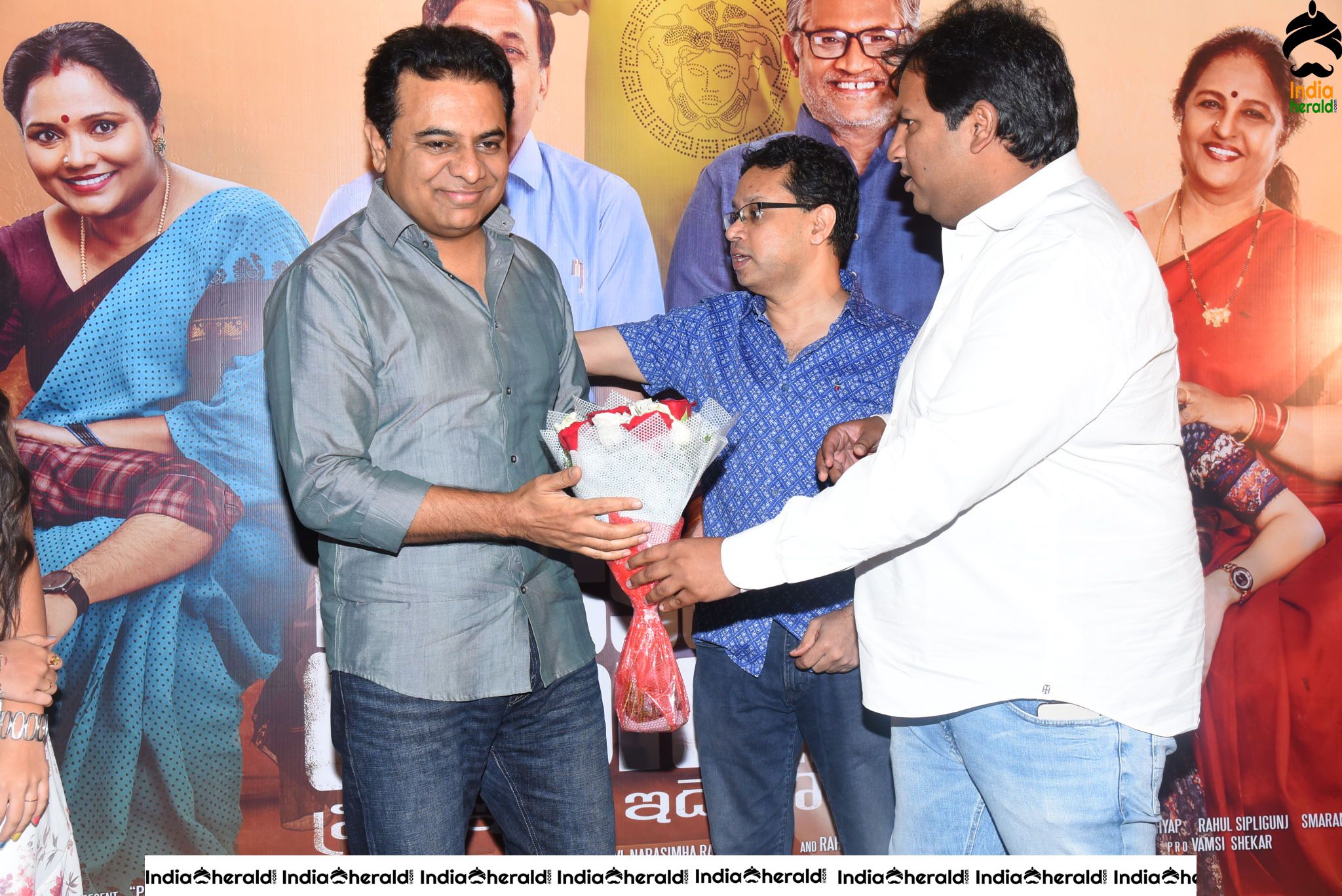 IT Minister KTR Watches Pressure Cooker movie Set 2