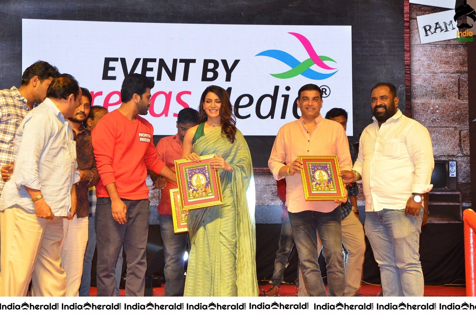 Jaanu Grand Release Event Stills Set 1