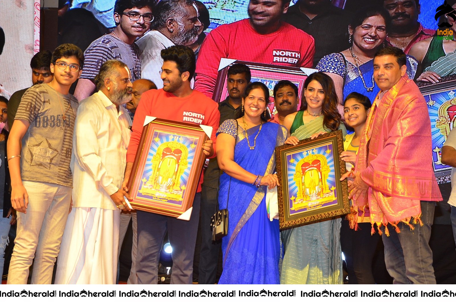 Jaanu Grand Release Event Stills Set 3