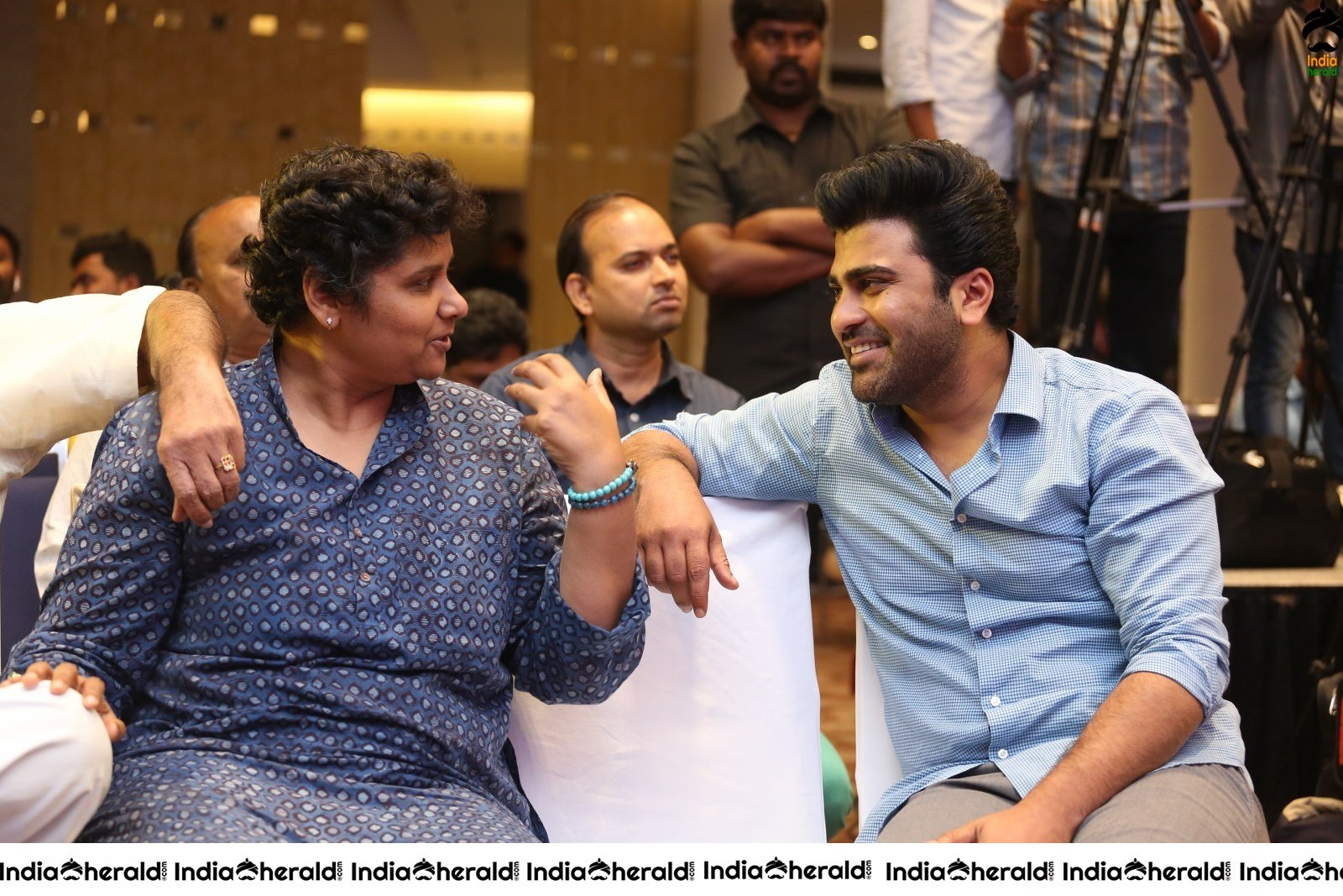 Jaanu Movie Thanks Meet Stills Set 1