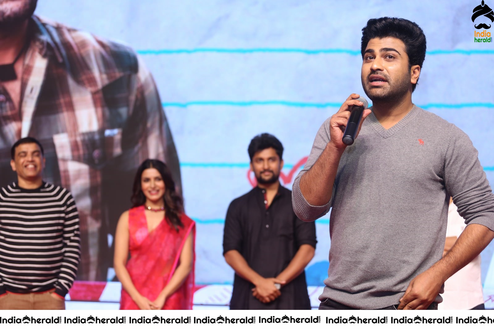 Jaanu Pre Release Event featuring Samantha and Sharwanand Set 10