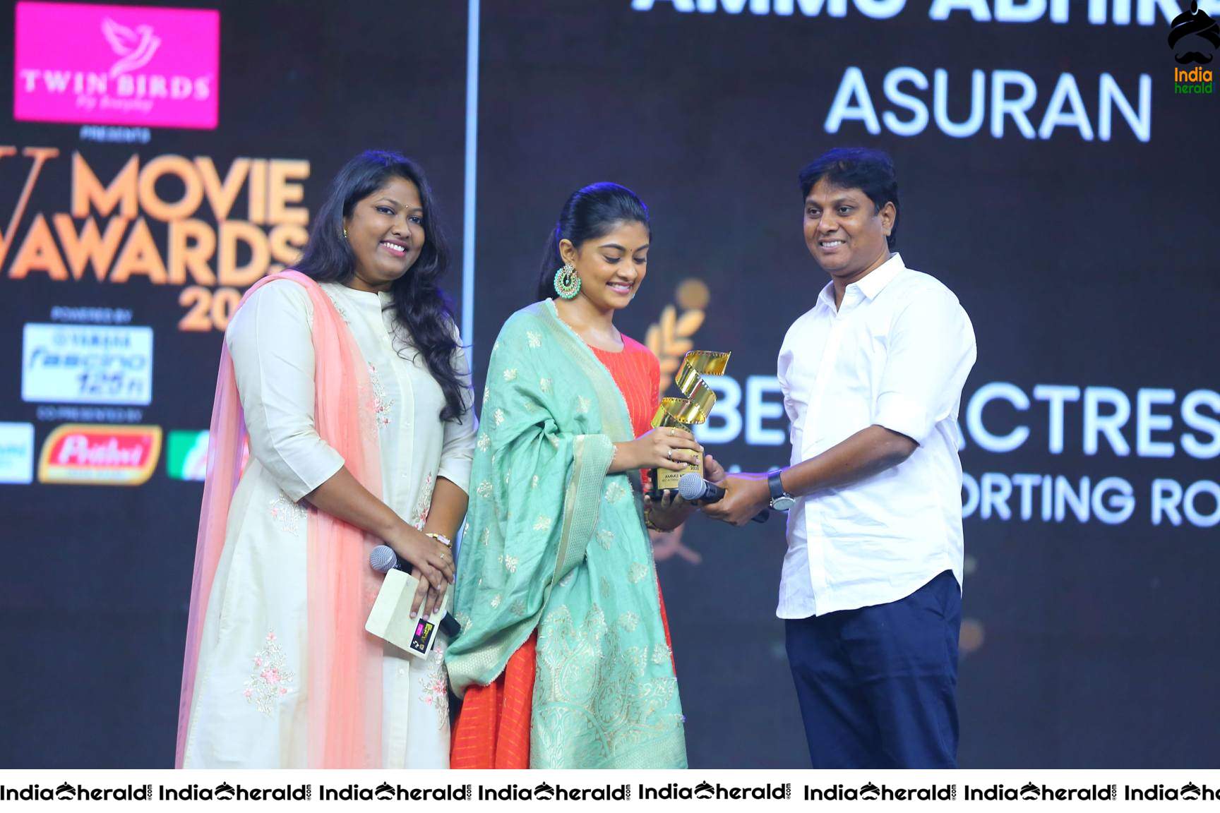 JFW Recognises Women in Tamil Cinema In Their Grand Movie Awards Set 1