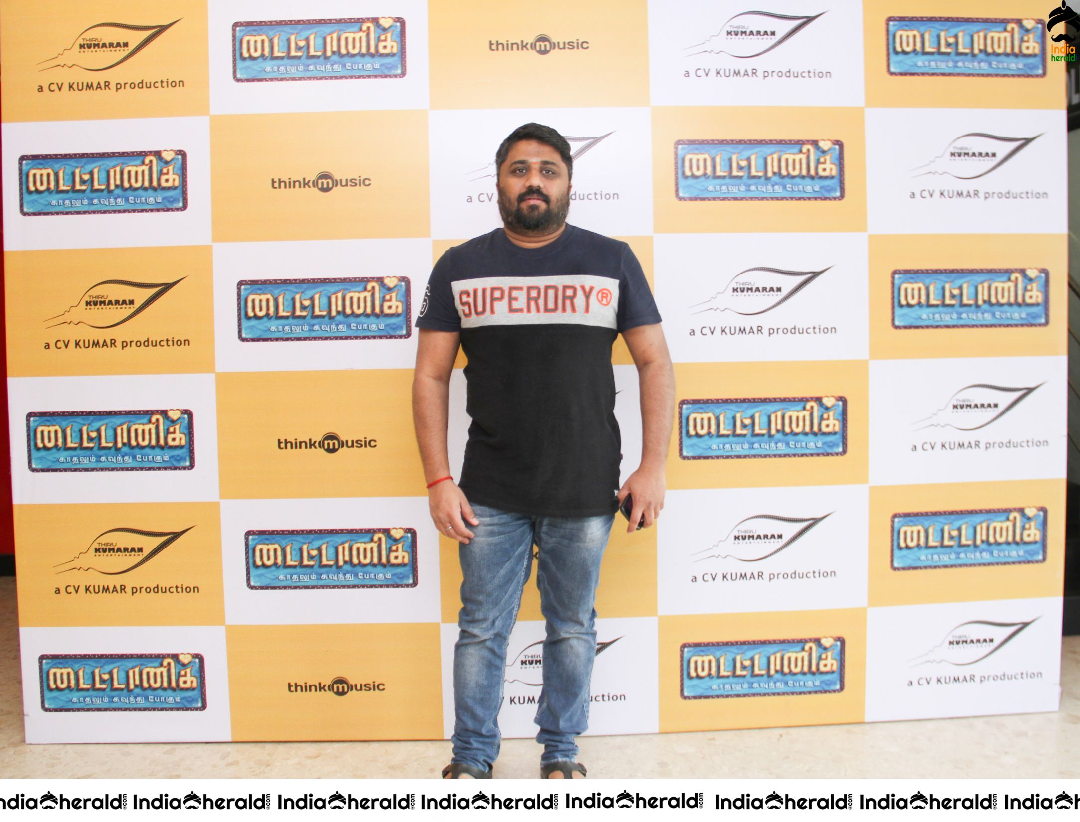 Kaadhalum Kavundhu Pogum Movie Audio Launch Stills Set 1