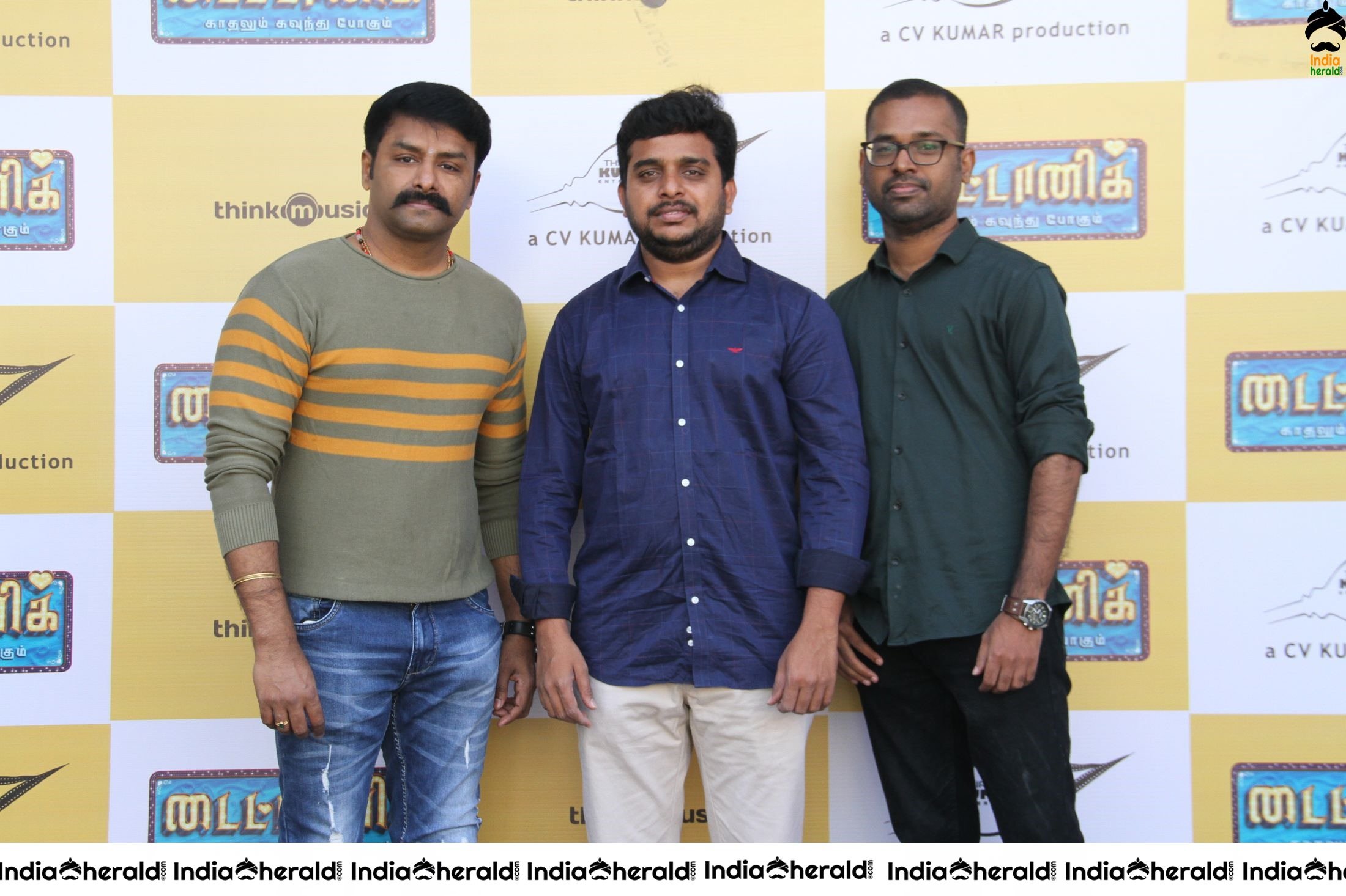 Kaadhalum Kavundhu Pogum Movie Audio Launch Stills Set 2