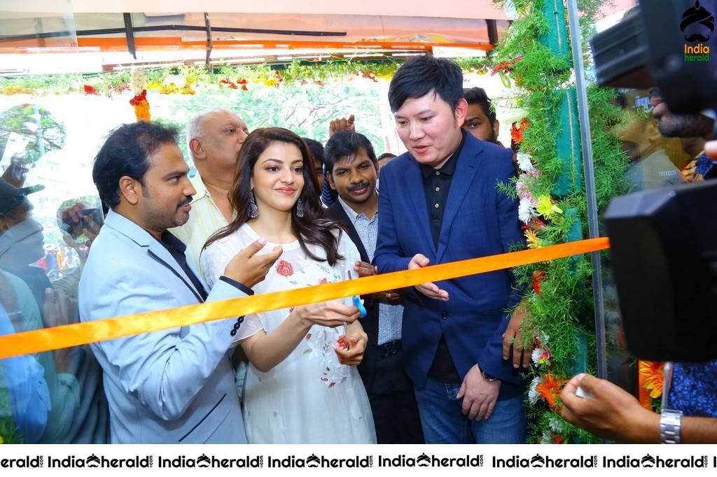Kajal Aggarwal looking Angelic and cute at Happi Mobiles opening Set 2
