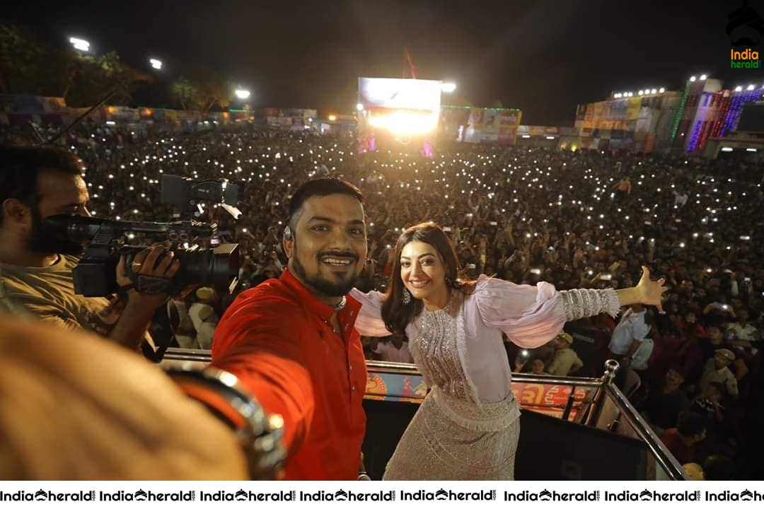 Kajal Aggarwal Looking Angelic in White before a massive crowd during a Public Event Set 2