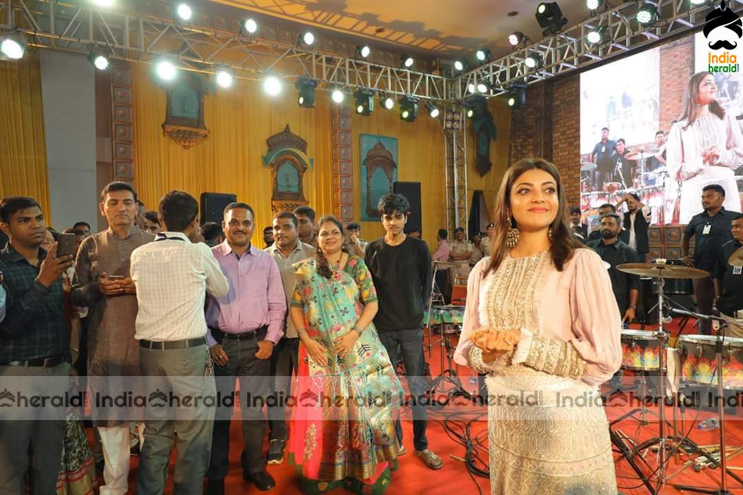 Kajal Aggarwal Surprise Visit at a Live Concert Show Event in Mumbai Set 1