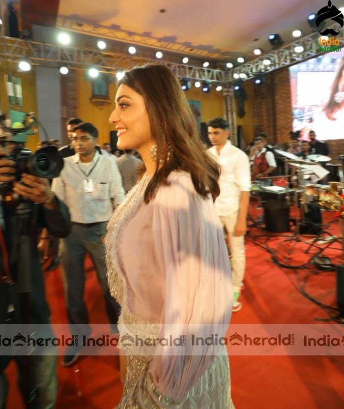 Kajal Aggarwal Surprise Visit at a Live Concert Show Event in Mumbai Set 2