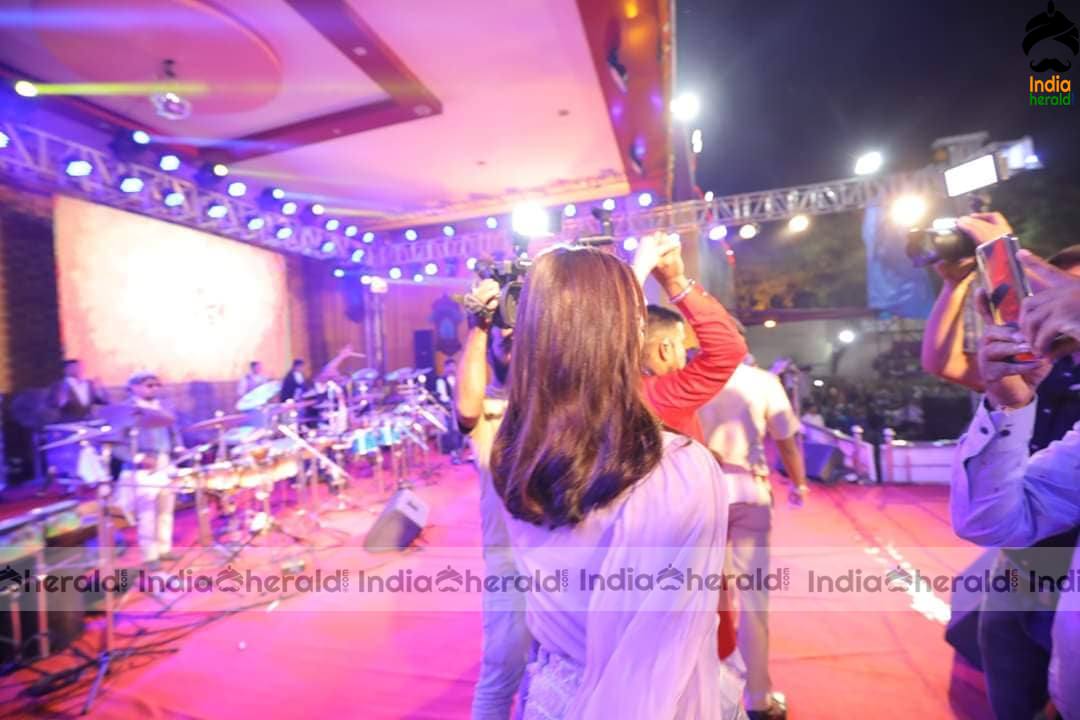 Kajal Aggarwal Surprise Visit at a Live Concert Show Event in Mumbai Set 2