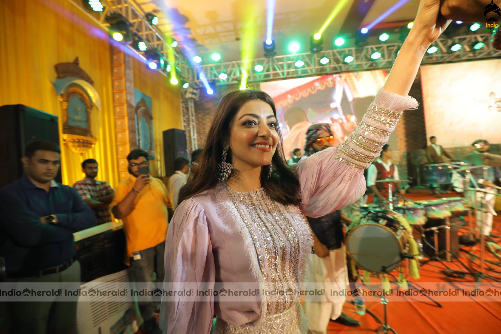 Kajal Aggarwal Surprise Visit at a Live Concert Show Event in Mumbai Set 4