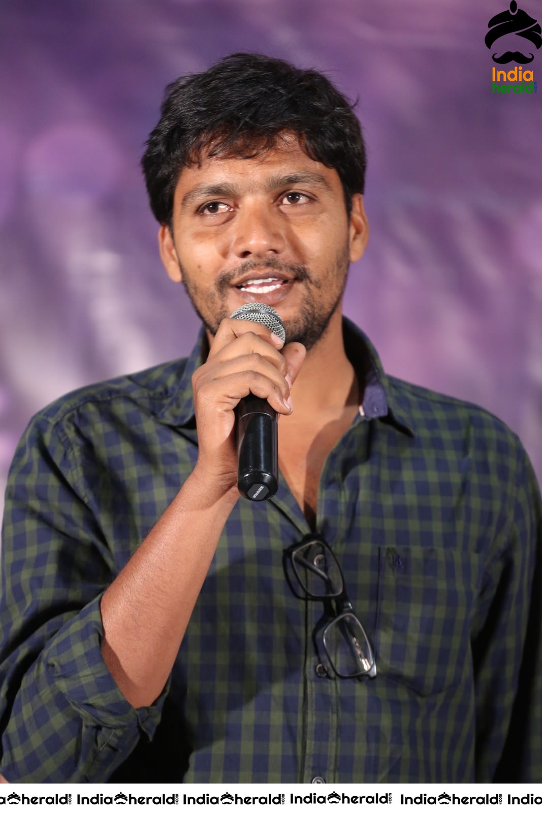 Kalakarudu Movie Trailer Launch Press Meet Set 4
