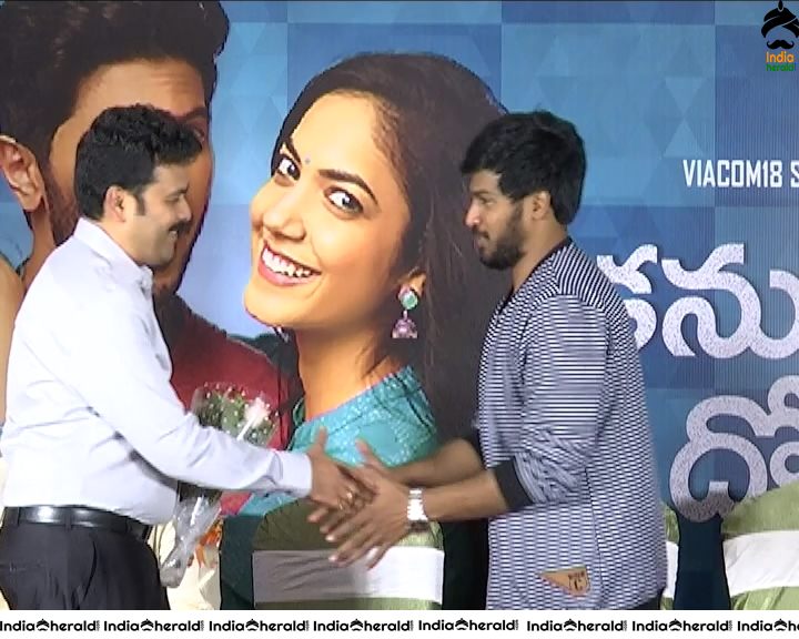 Kanulu Kanulanu Dochayante team meets the Press at Vizag Set 1