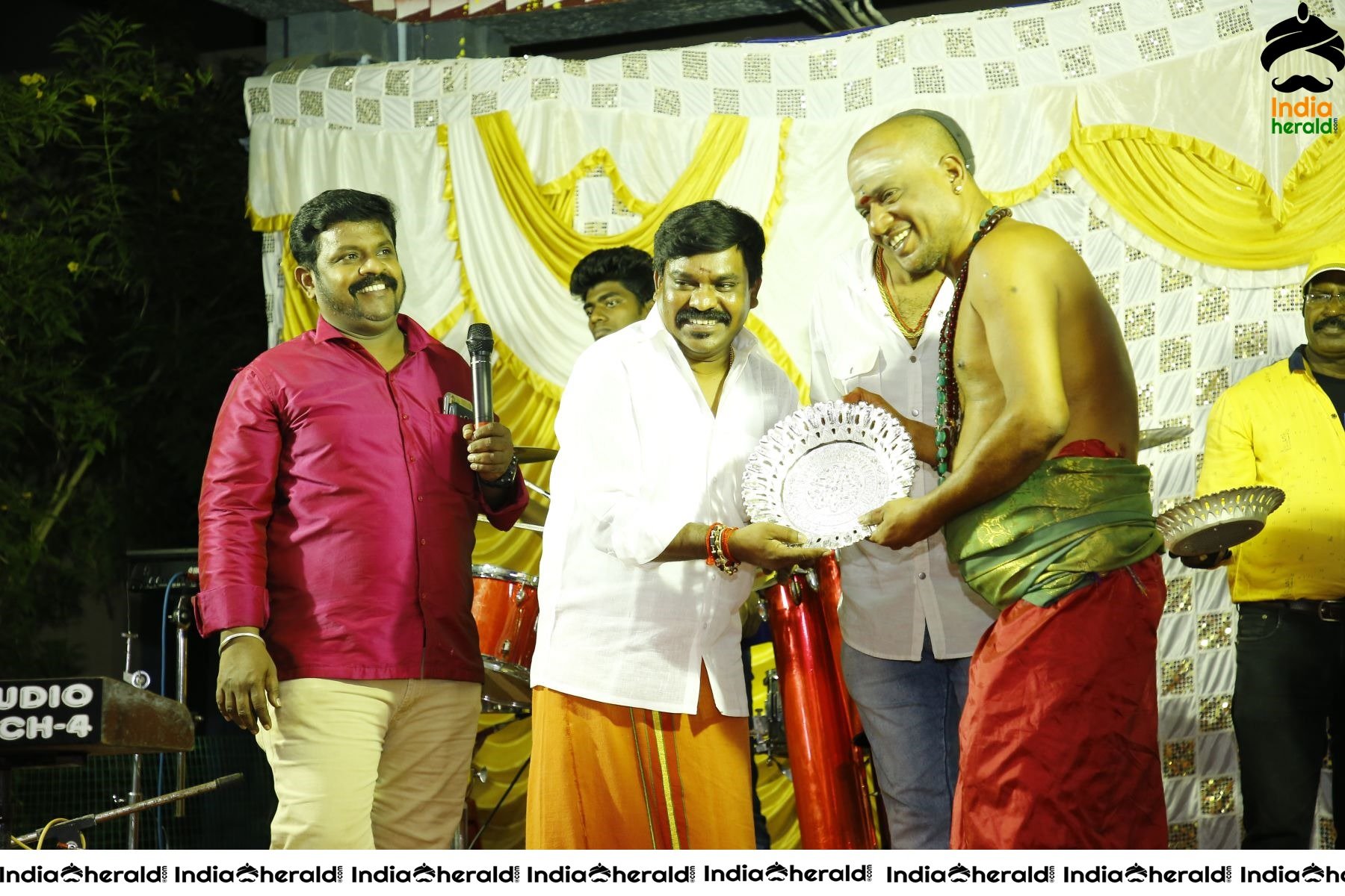 Kolavizhi Badrakaali Thaaye Devotional Music Album Release Stills Set 3