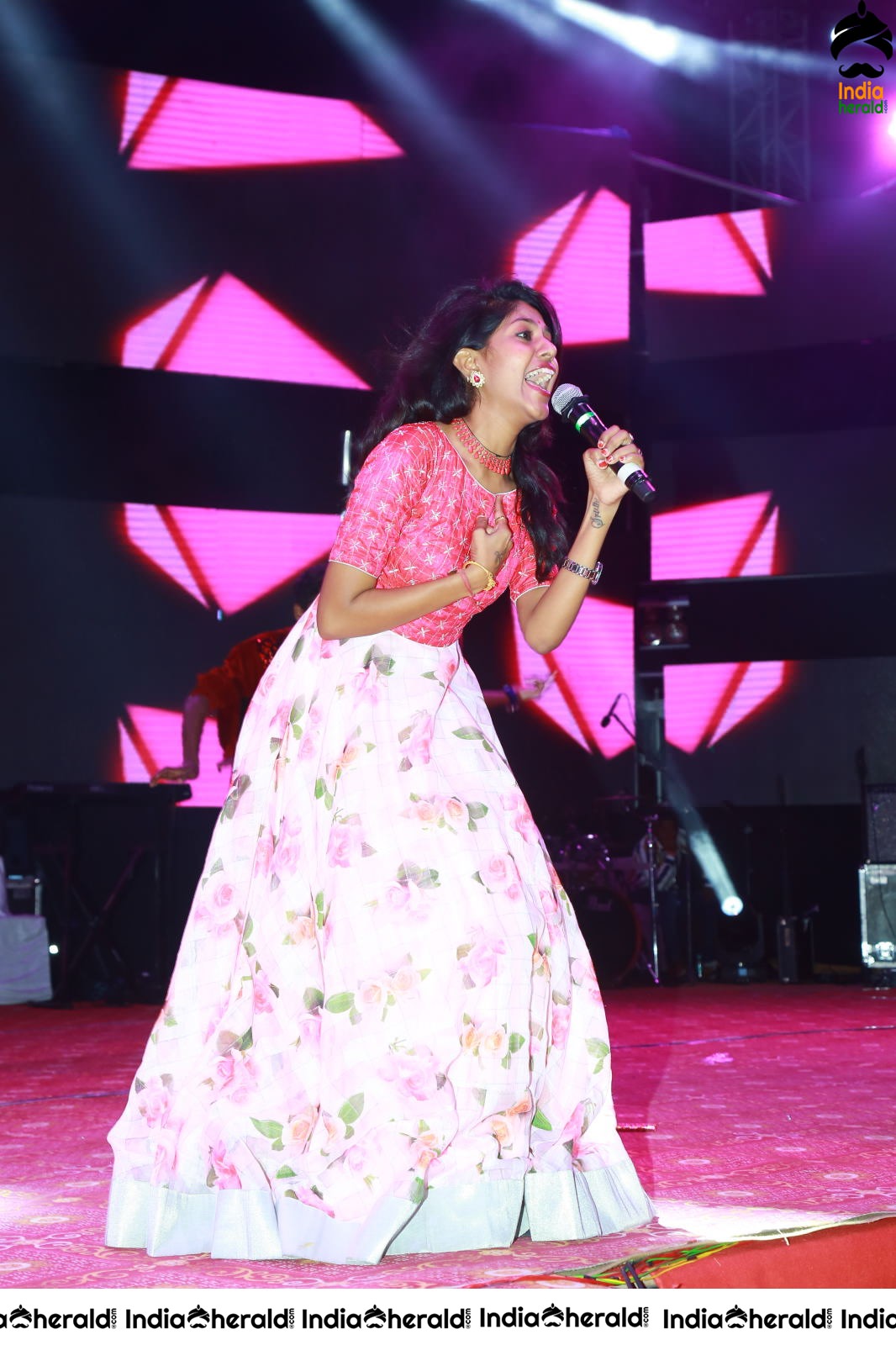 Ladies of Sarileru Neekevvaru share their experiences at the event Set 2