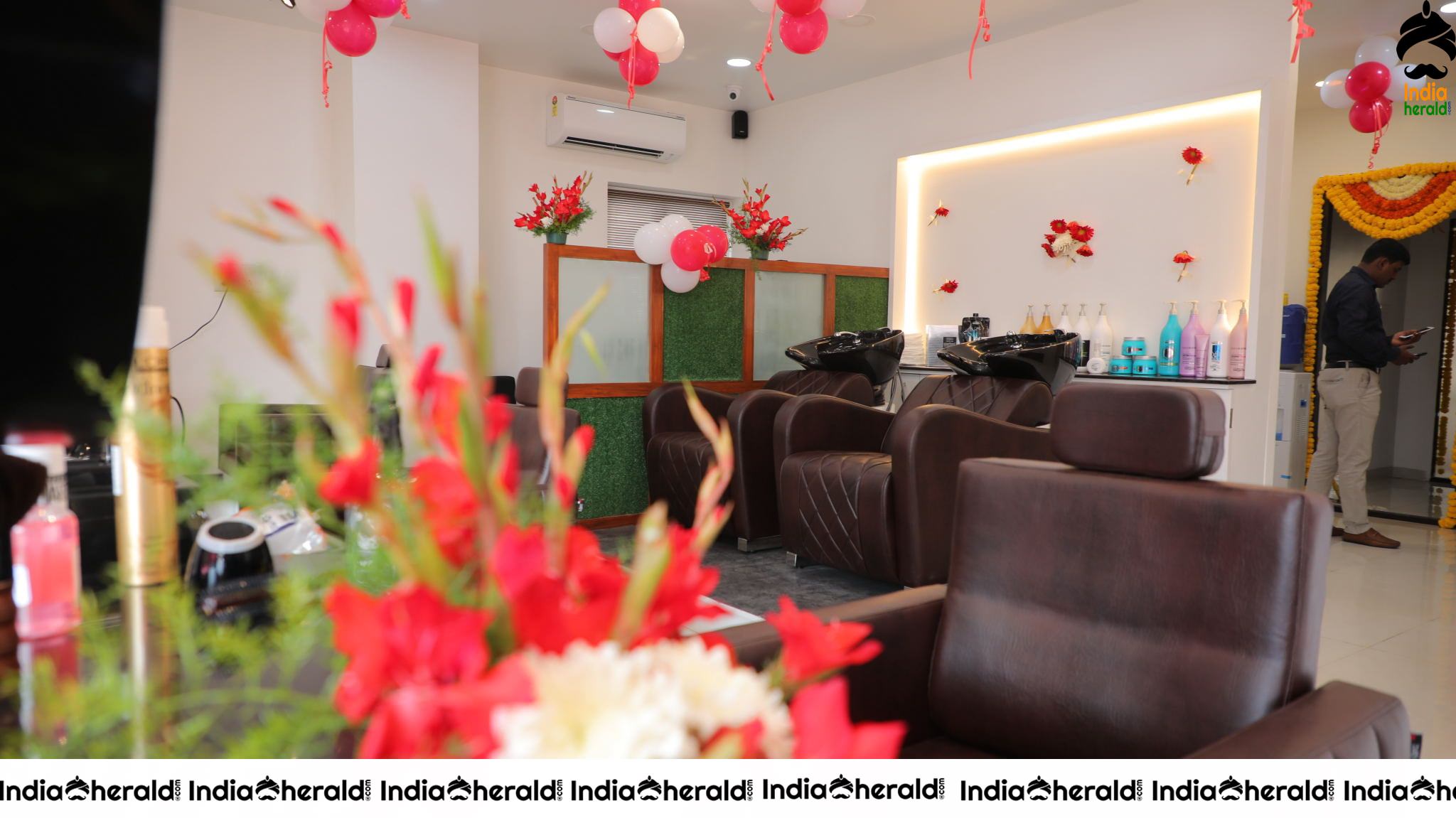 Lahari Launched Habibs Hair and Beauty Salon Launched At Madinaguda Set 1