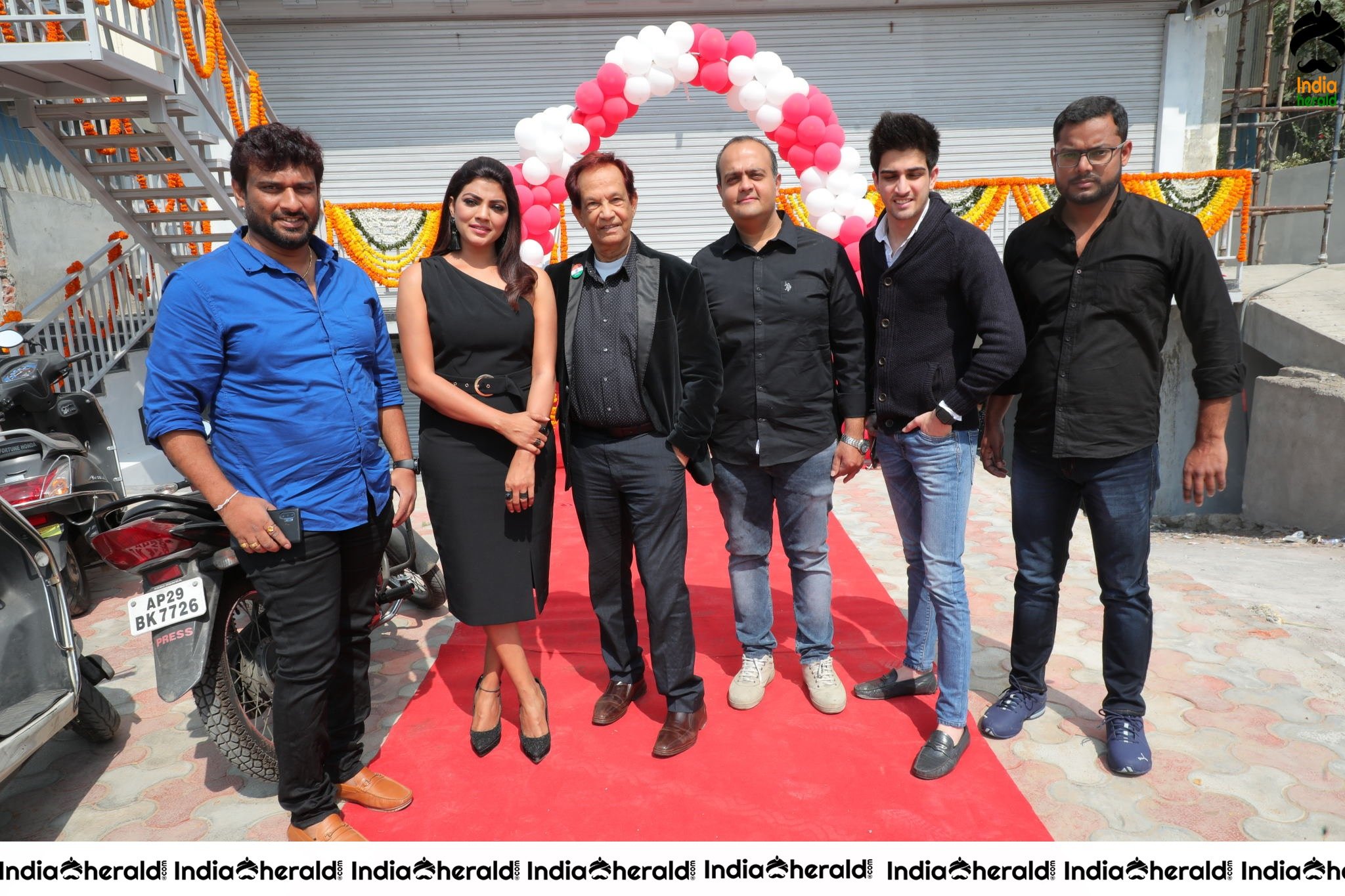 Lahari Launched Habibs Hair and Beauty Salon Launched At Madinaguda Set 4