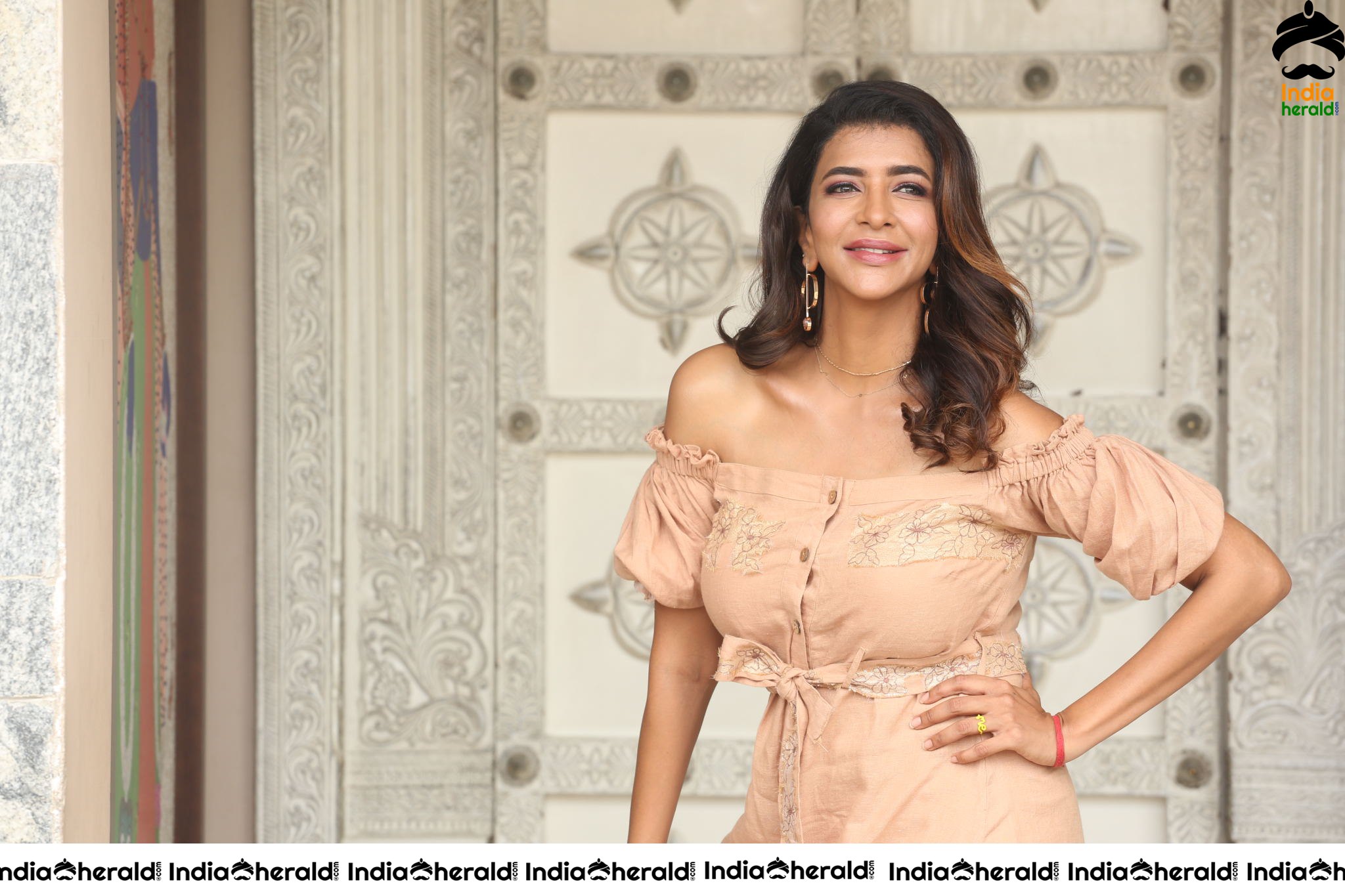 Lakshmi Manchu Press Interview Stills Set 1