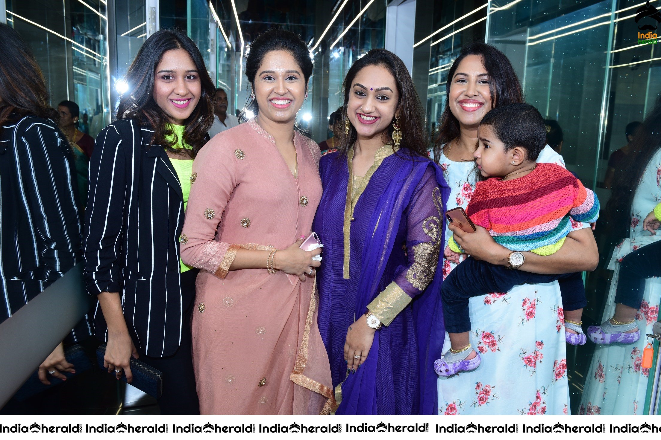 Launch of Armoraa Skin Hair and Laser Clinic Set 2