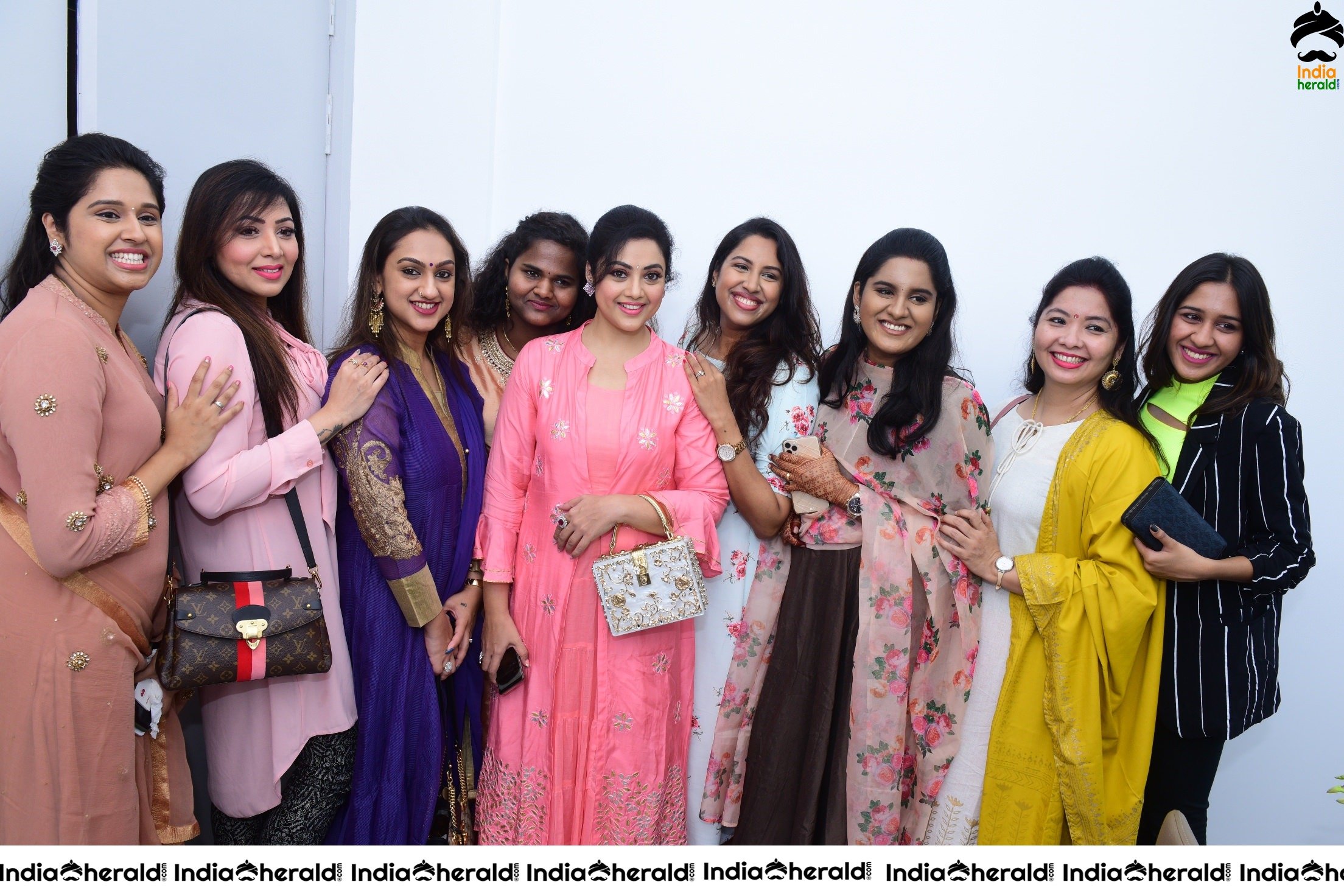 Launch of Armoraa Skin Hair and Laser Clinic Set 2