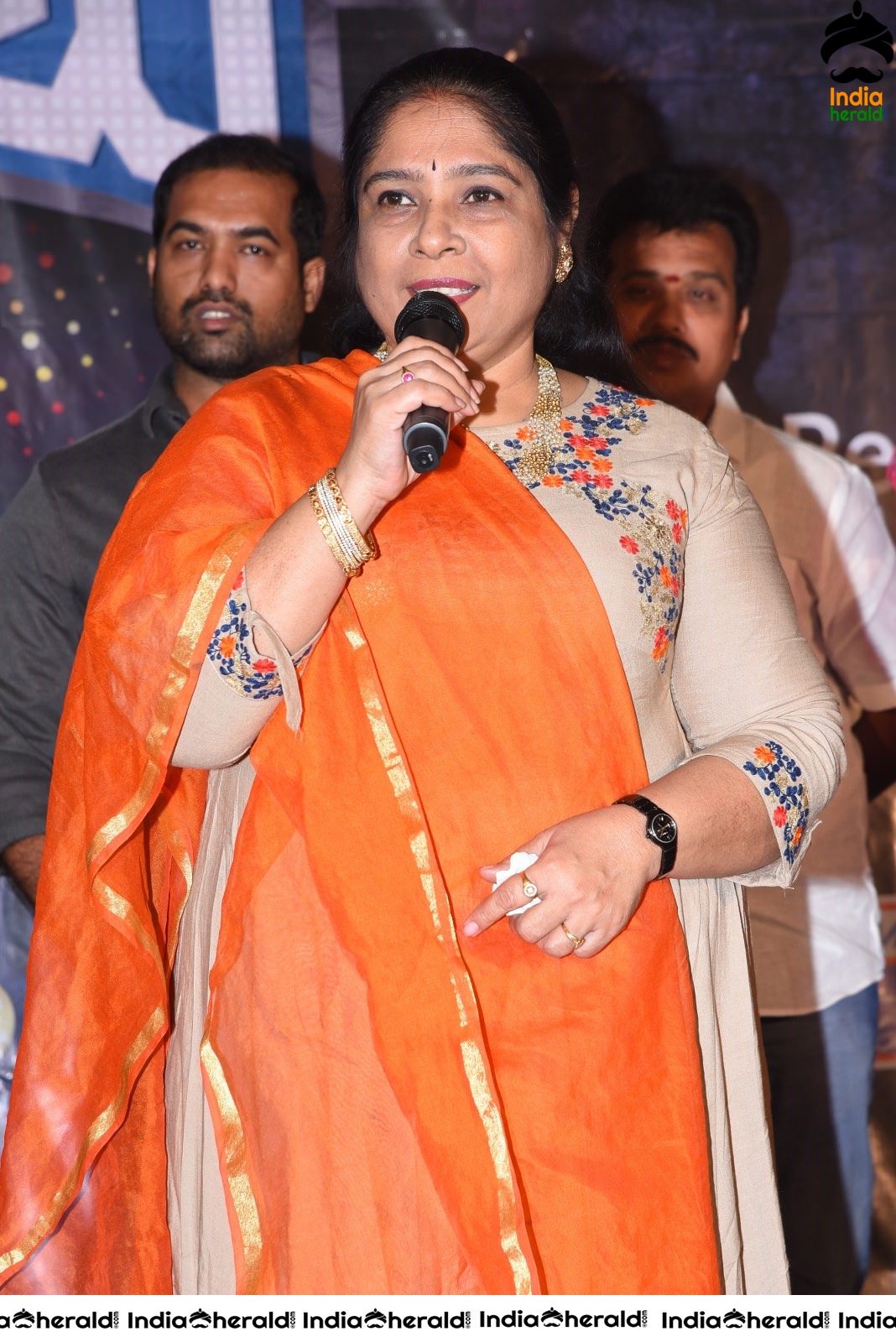 Life Anubhavinchu Raja Movie Trailer Launch Set 1