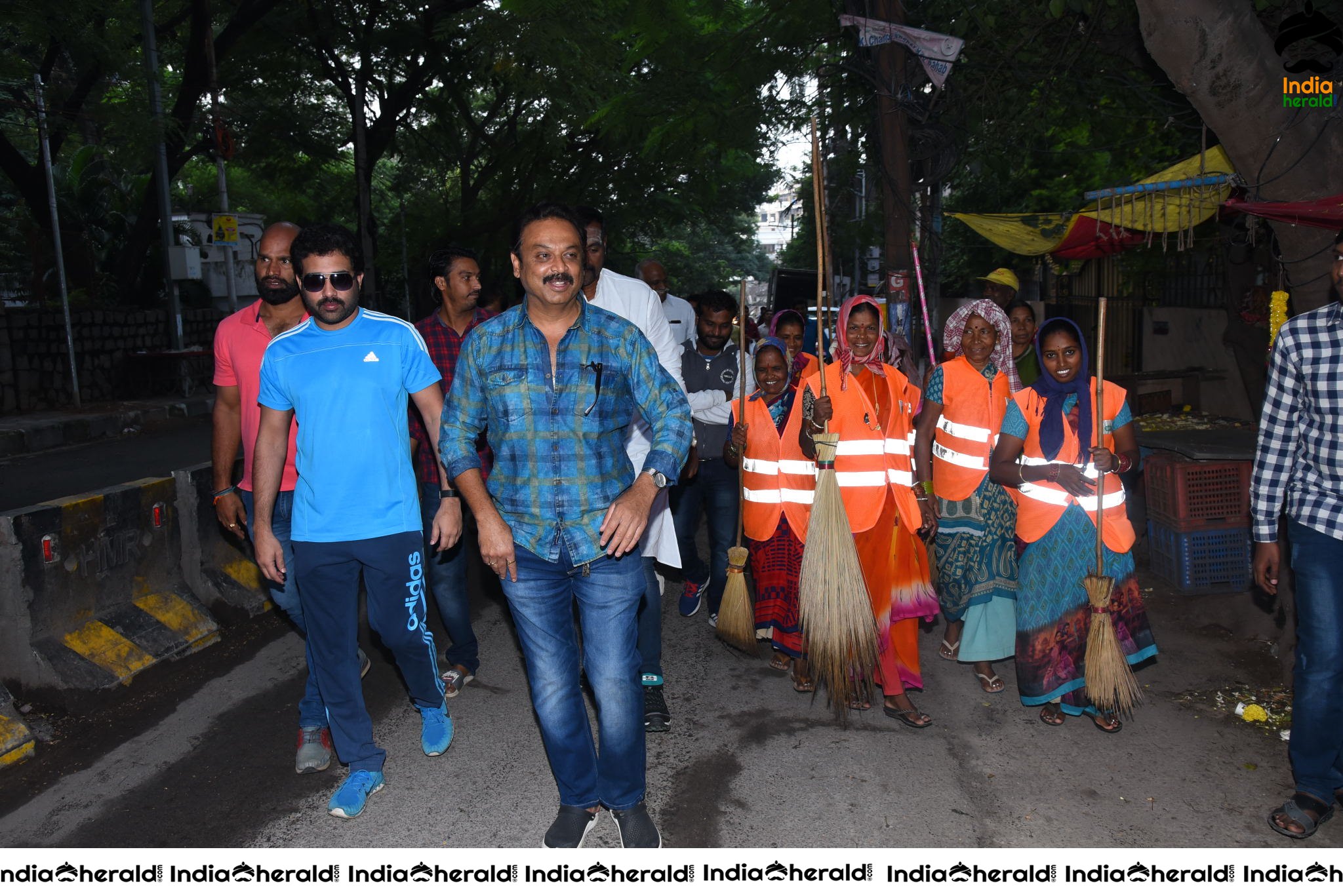 MAA President Naresh VijayaKrishna takes part in cleanliness program Set 1