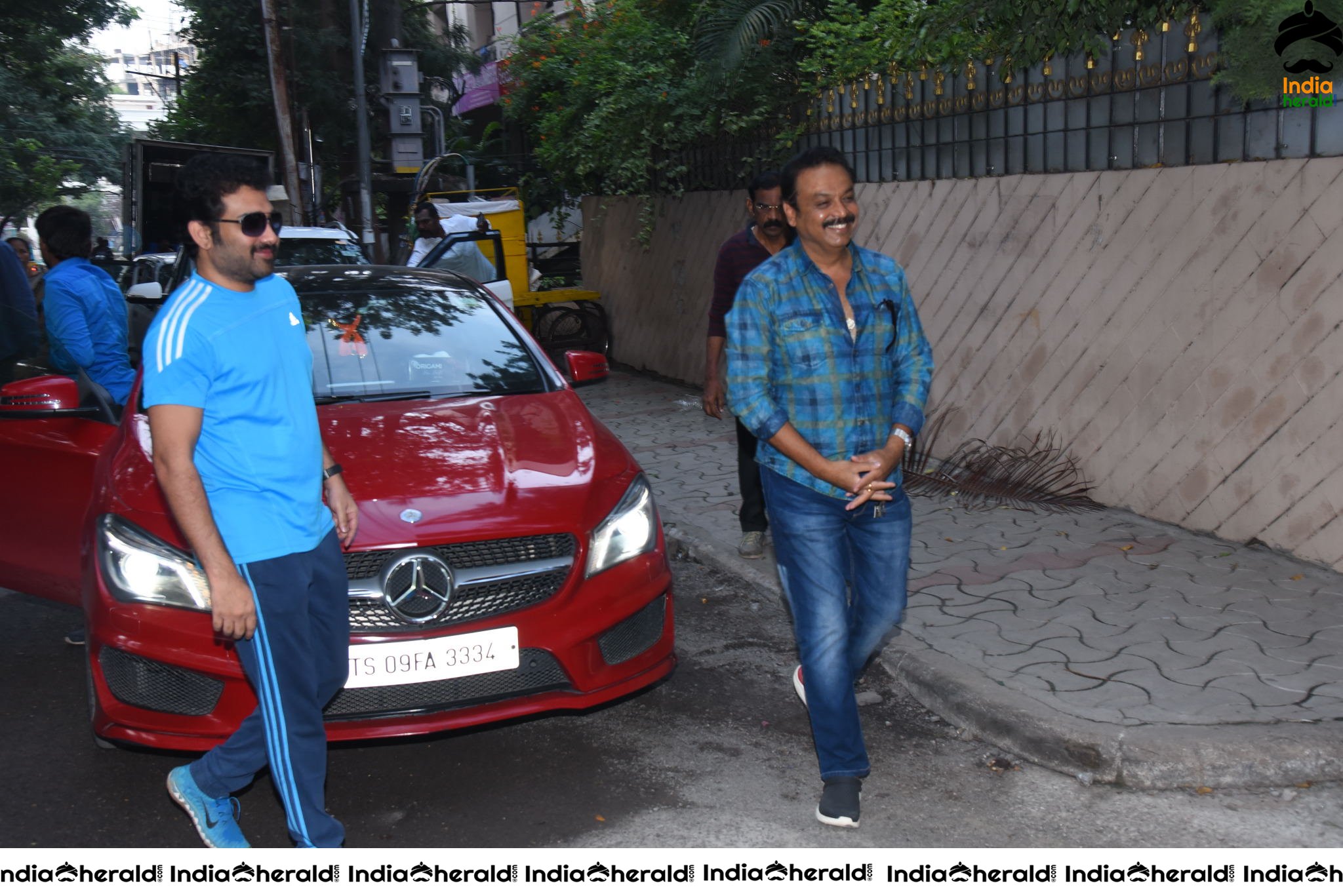 MAA President Naresh VijayaKrishna takes part in cleanliness program Set 1