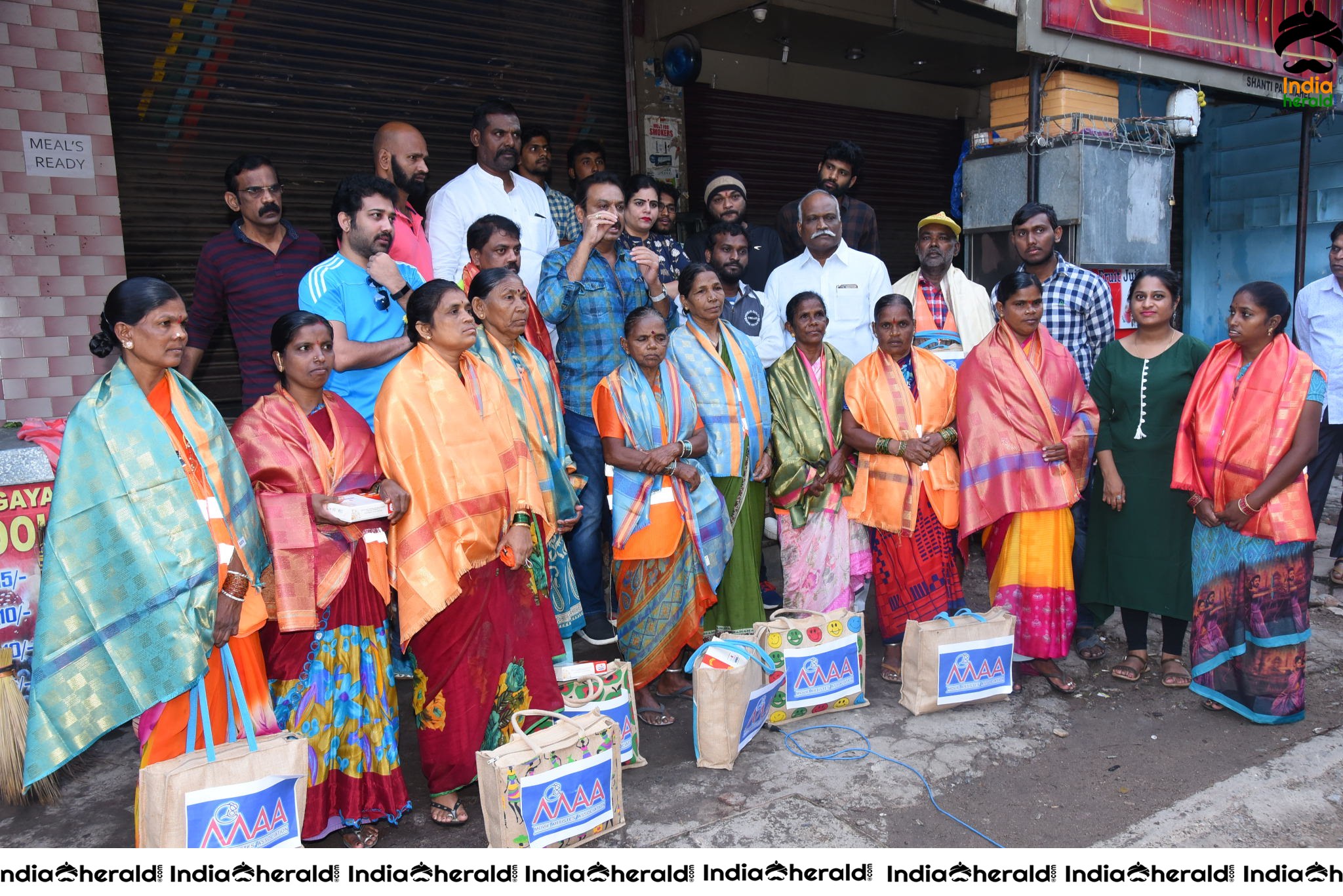 MAA President Naresh VijayaKrishna takes part in cleanliness program Set 3