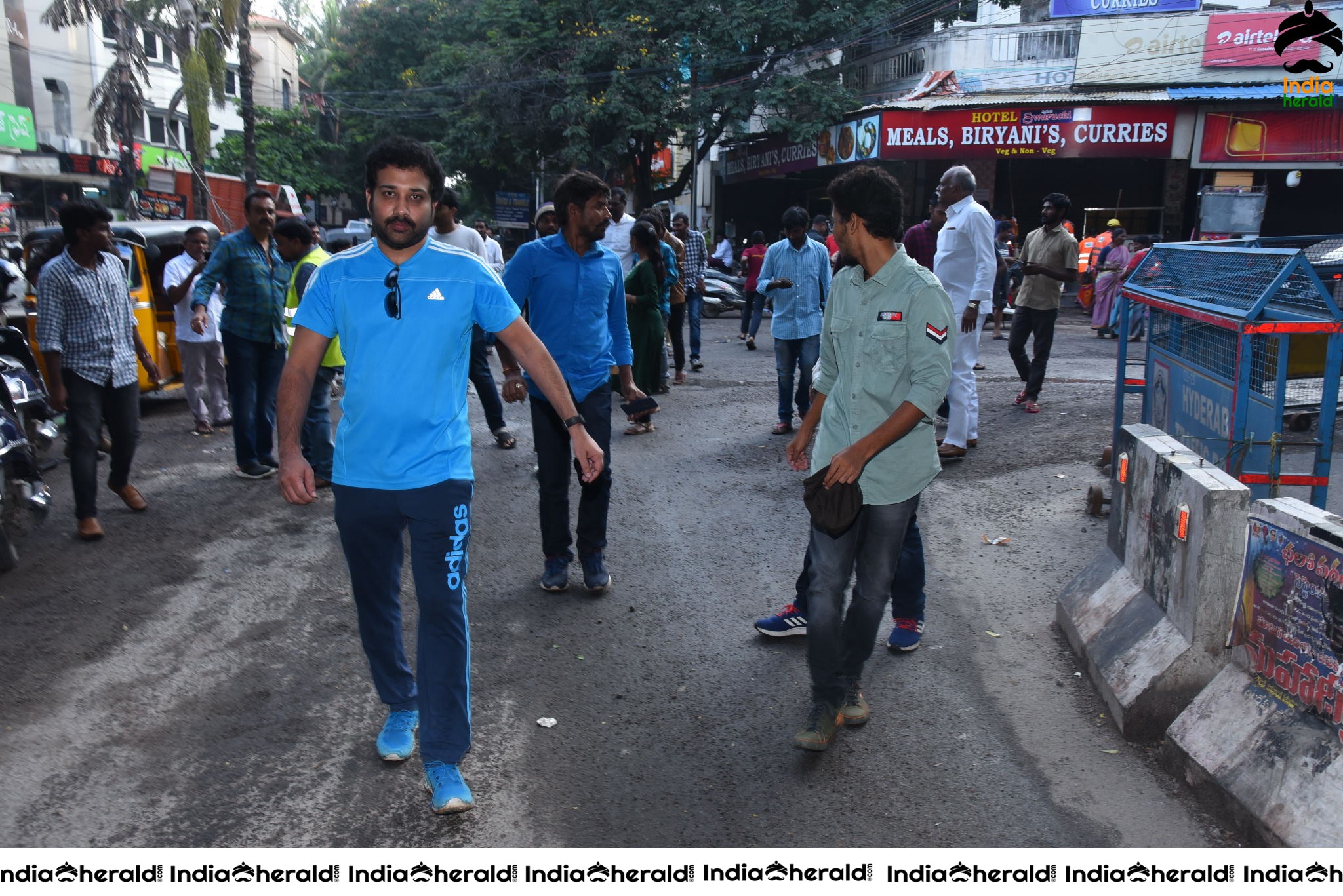 MAA President Naresh VijayaKrishna takes part in cleanliness program Set 5