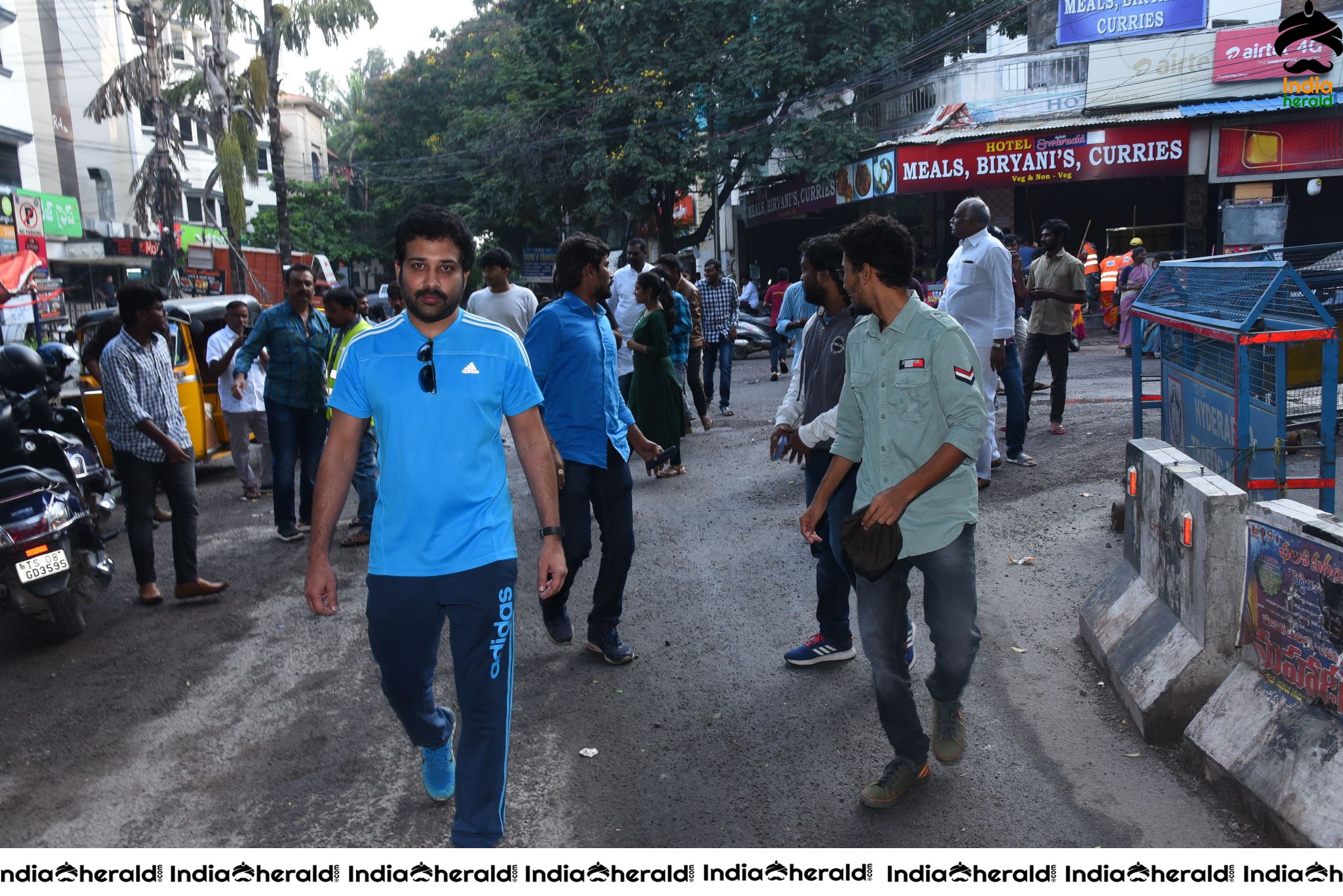 MAA President Naresh VijayaKrishna takes part in cleanliness program Set 5