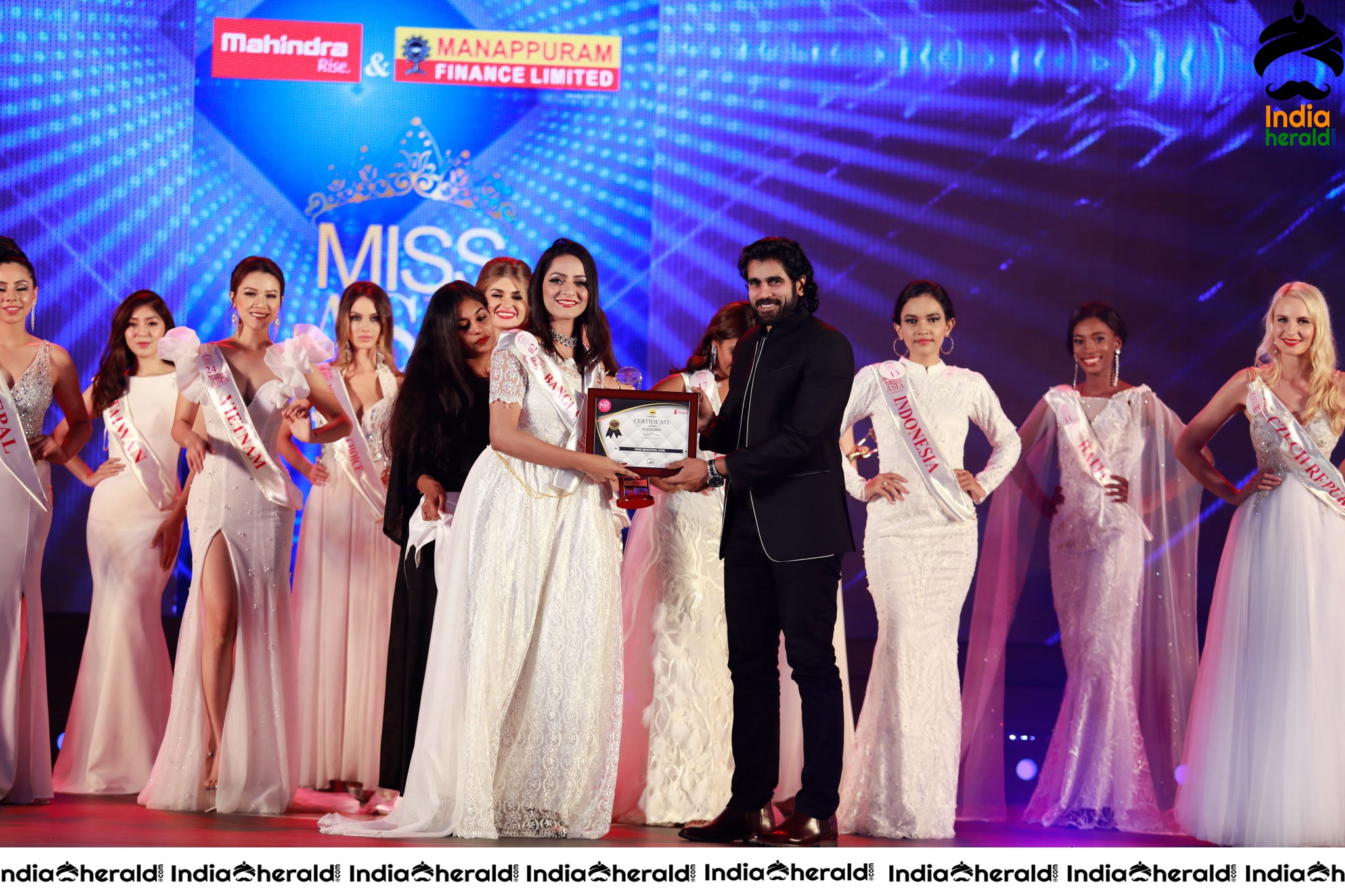 Mahindra And Manappuram Miss Asia Global 2019 Grand Final Fashion Show Set 1