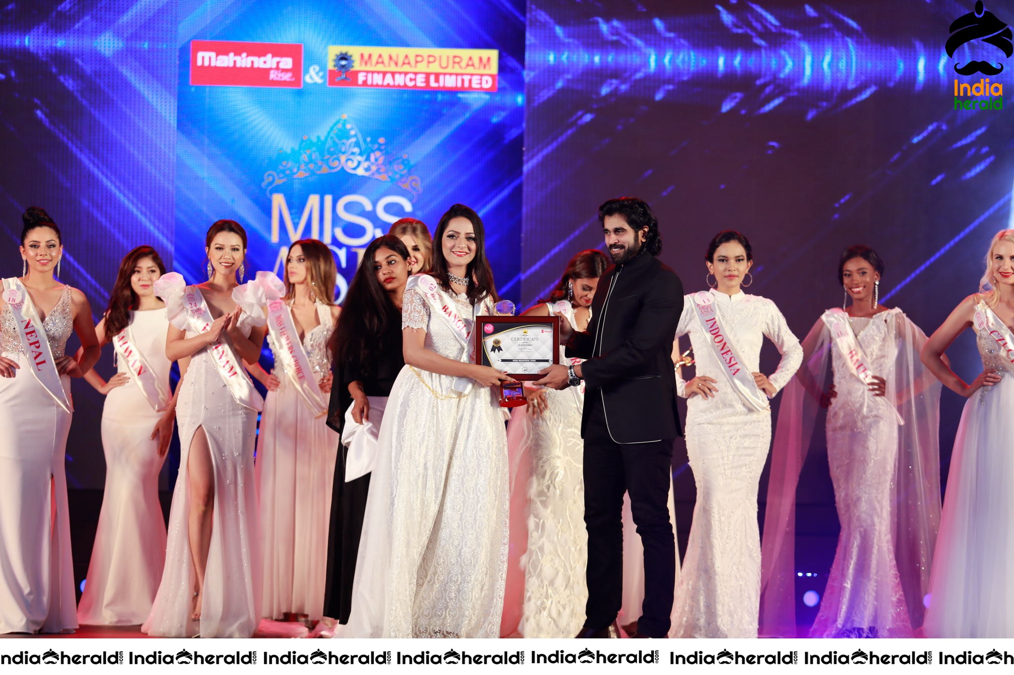 Mahindra And Manappuram Miss Asia Global 2019 Grand Final Fashion Show Set 1