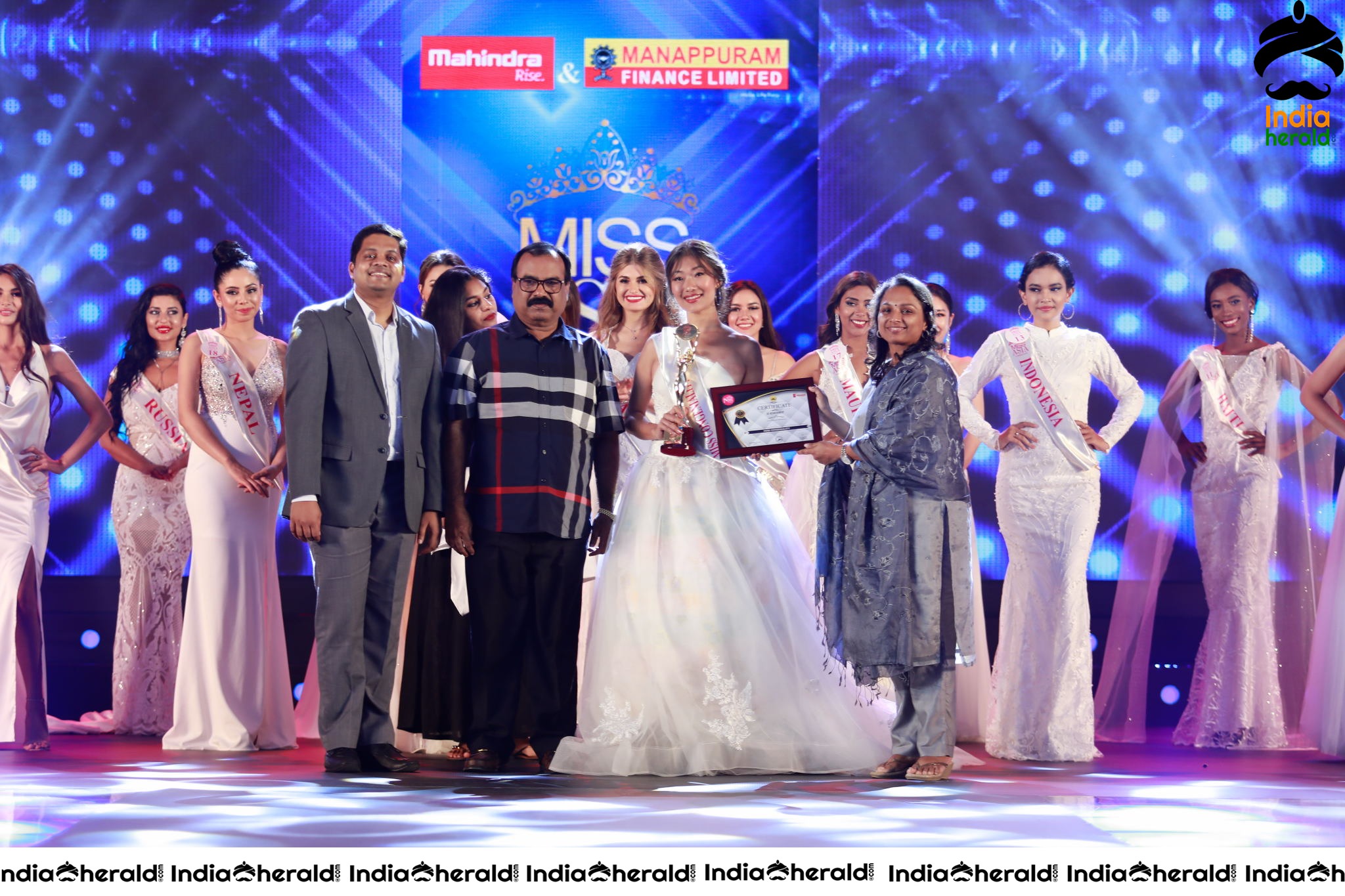 Mahindra And Manappuram Miss Asia Global 2019 Grand Final Fashion Show Set 1