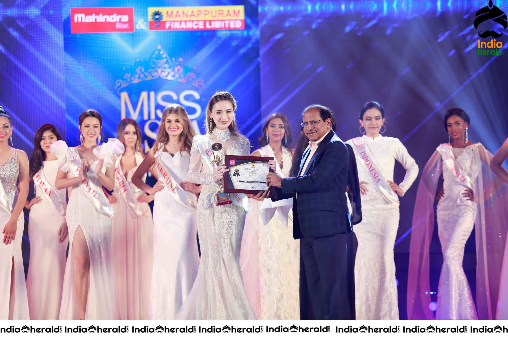 Mahindra And Manappuram Miss Asia Global 2019 Grand Final Fashion Show Set 1