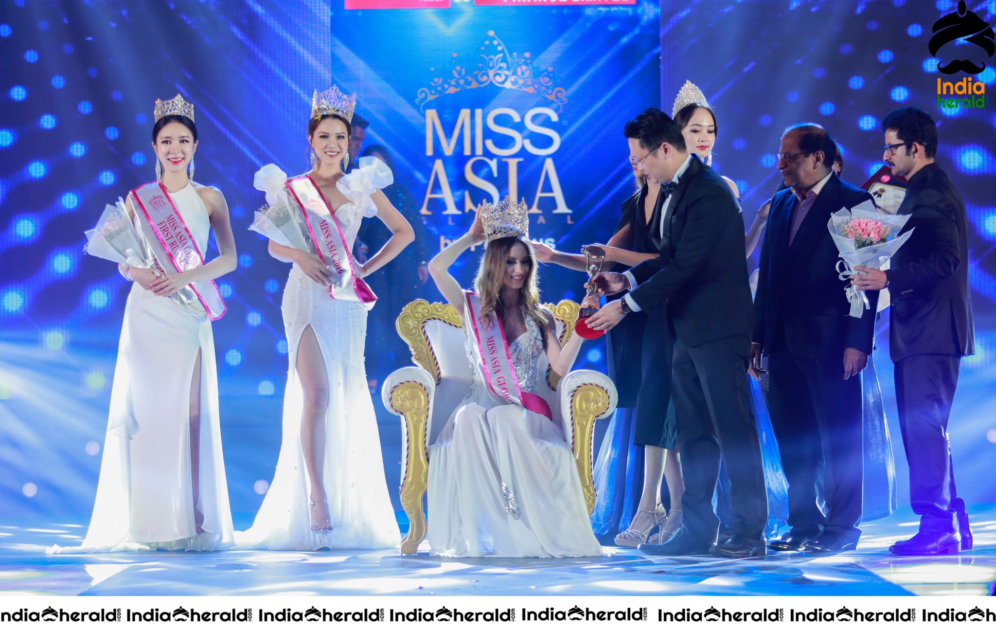 Mahindra And Manappuram Miss Asia Global 2019 Grand Final Fashion Show Set 4