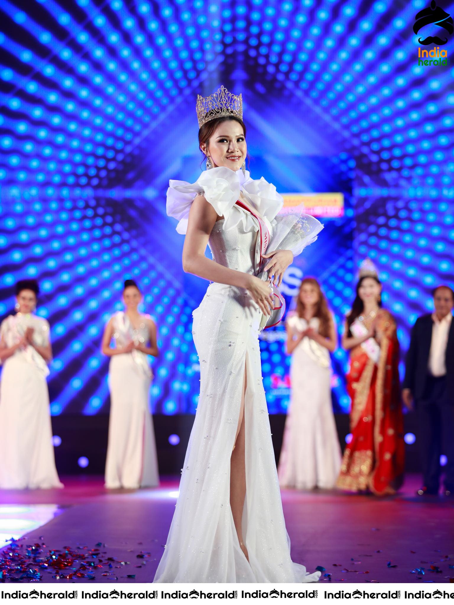 Mahindra And Manappuram Miss Asia Global 2019 Grand Final Fashion Show Set 4