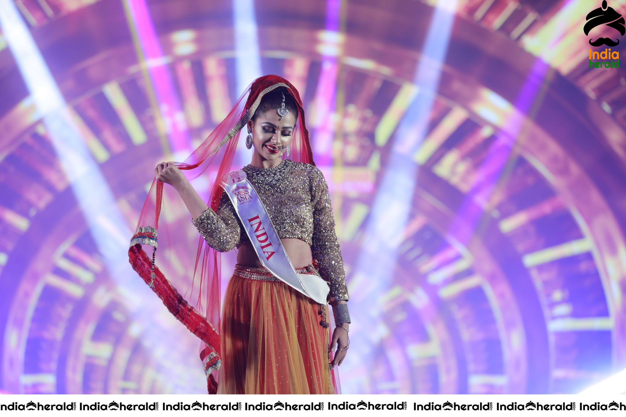 Mahindra And Manappuram Miss Asia Global 2019 Grand Final Fashion Show Set 5