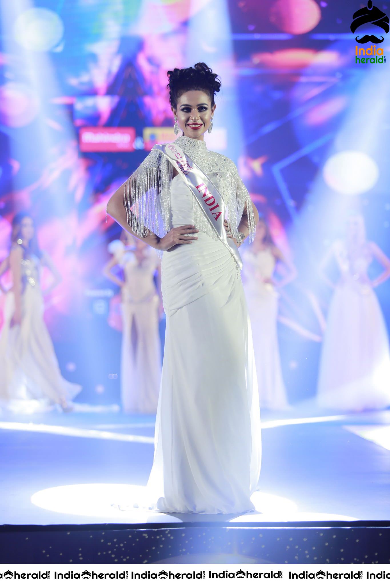 Mahindra And Manappuram Miss Asia Global 2019 Grand Final Fashion Show Set 5