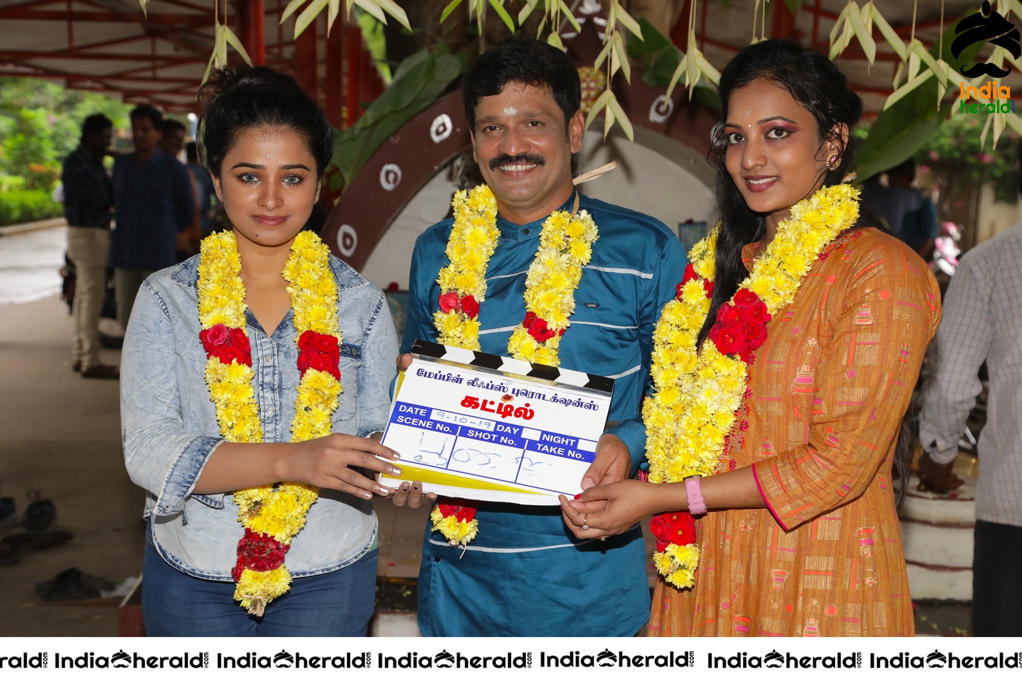 Maple Leaf Productions Next Tamil Movie Pooja Set 2