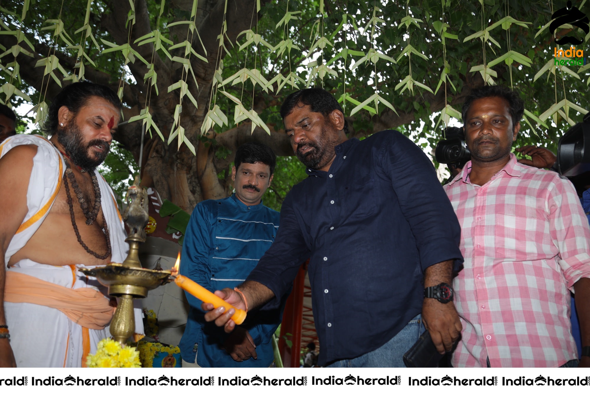 Maple Leaf Productions Next Tamil Movie Pooja Set 2