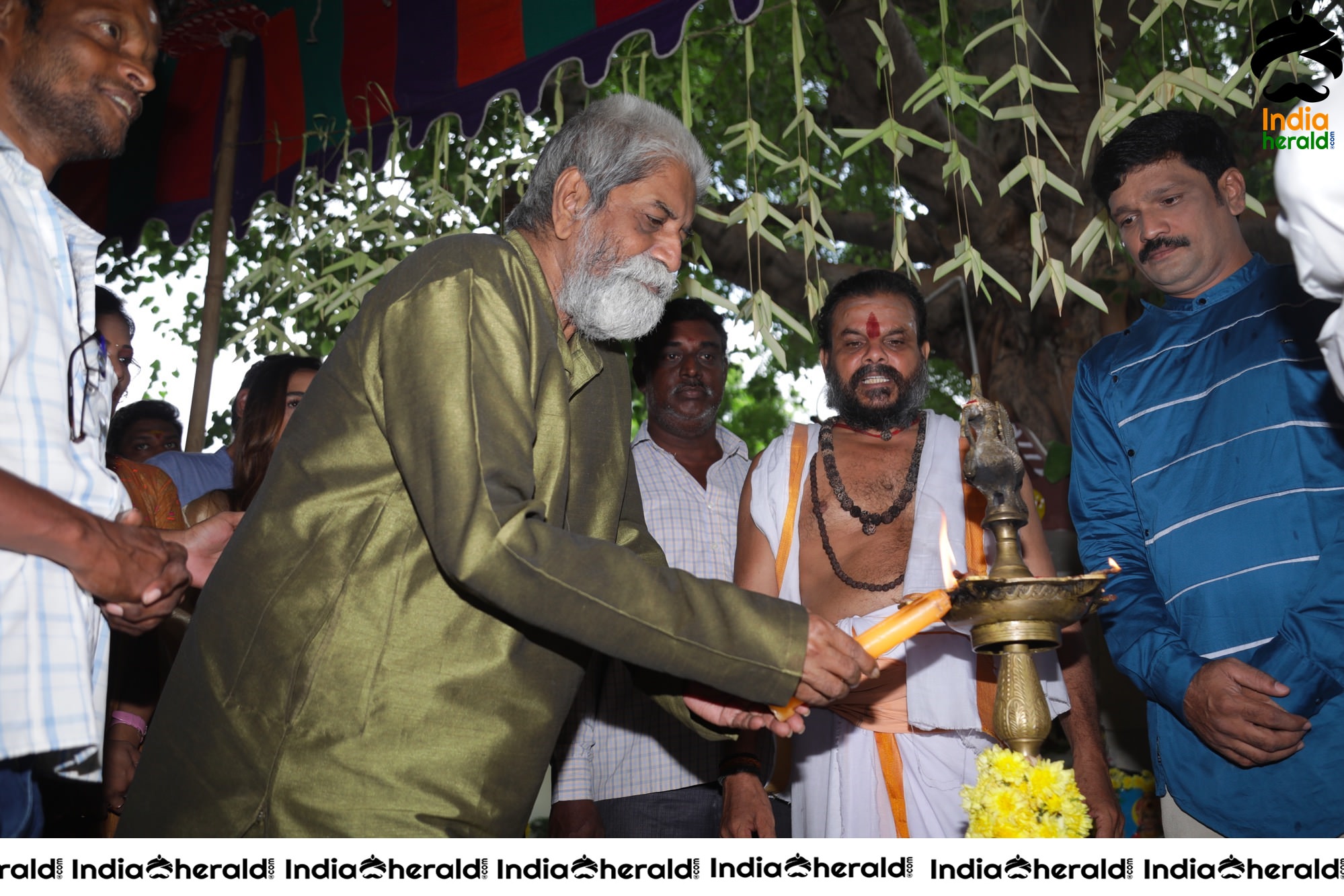 Maple Leaf Productions Next Tamil Movie Pooja Set 2